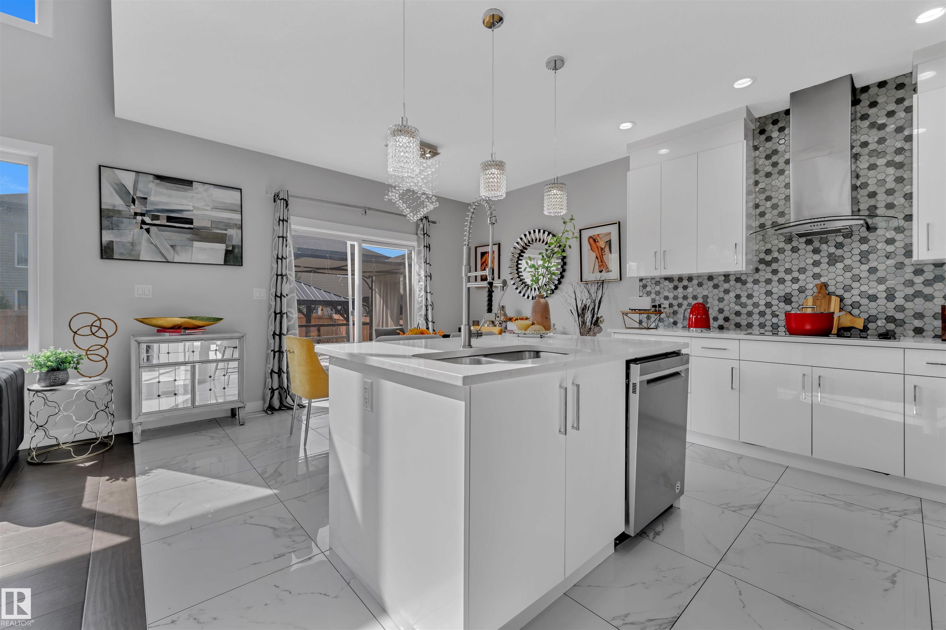 Photo 15 at 3607 46 Avenue, Forest Heights, Beaumont