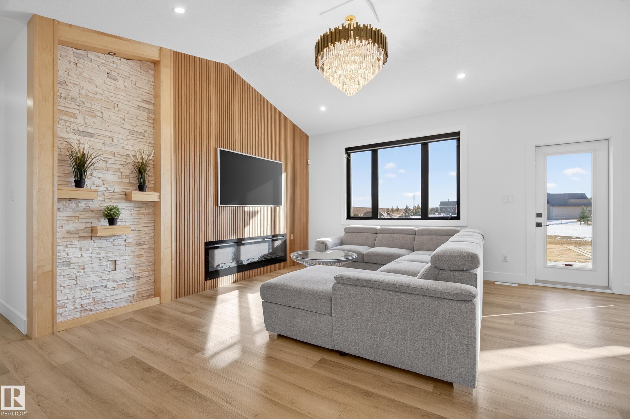 52 - 25527 Twp Road 511 A, Blackhawk Landing, Rural Parkland County