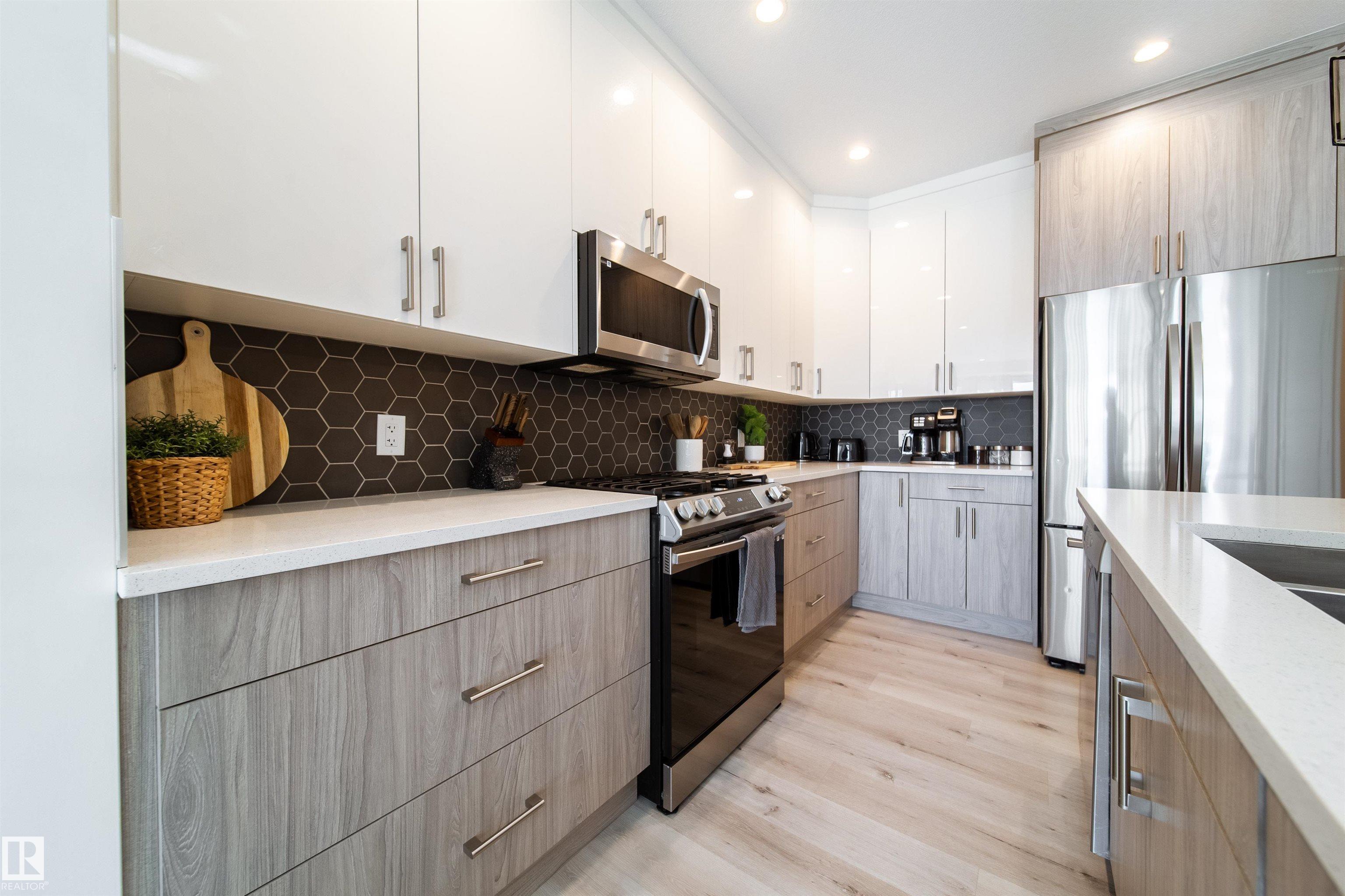 Photo 16 at 8040 Kiriak Link SW, Keswick, Edmonton