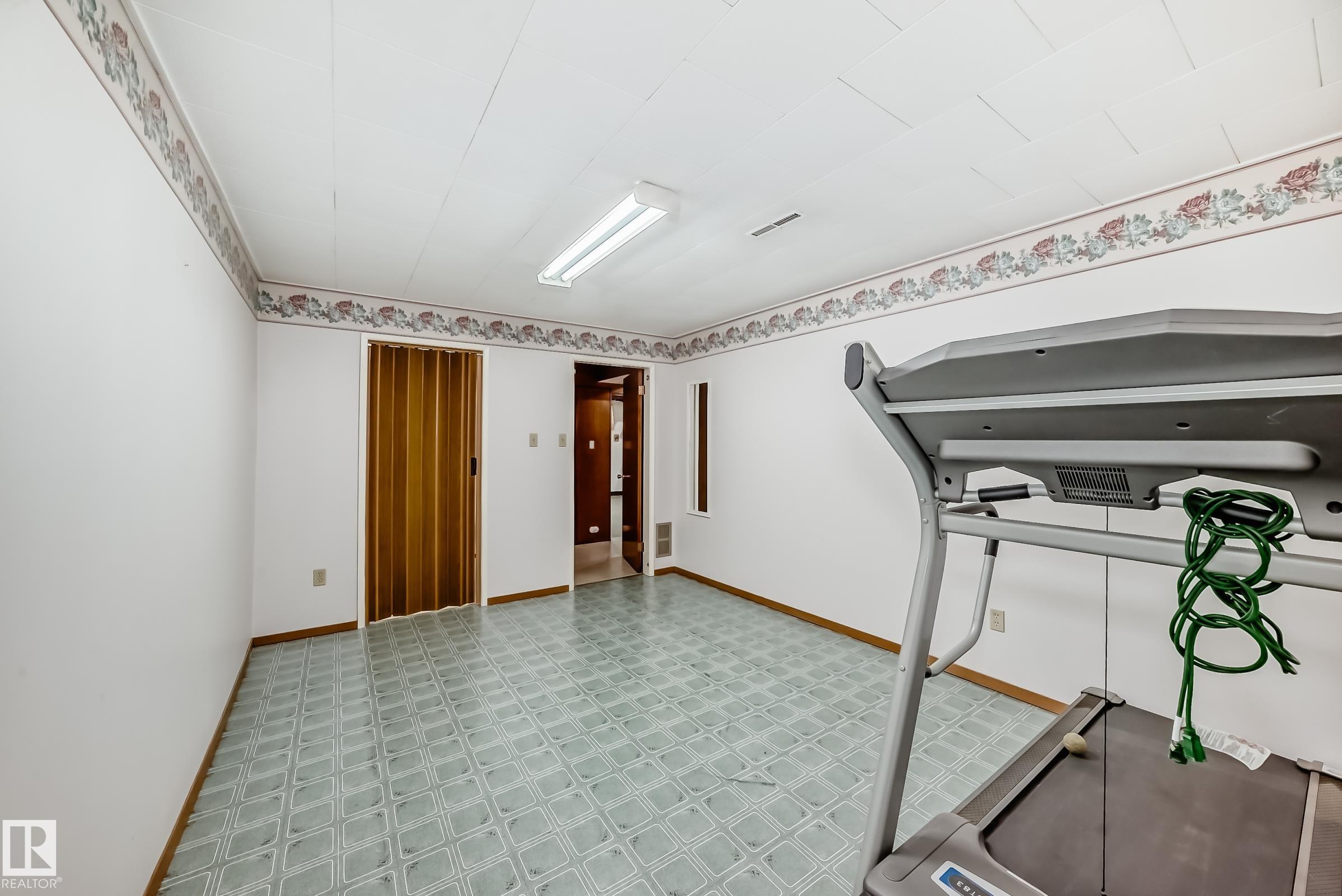 Photo 23 at 3629 117 Avenue NW, Beverly Heights, Edmonton