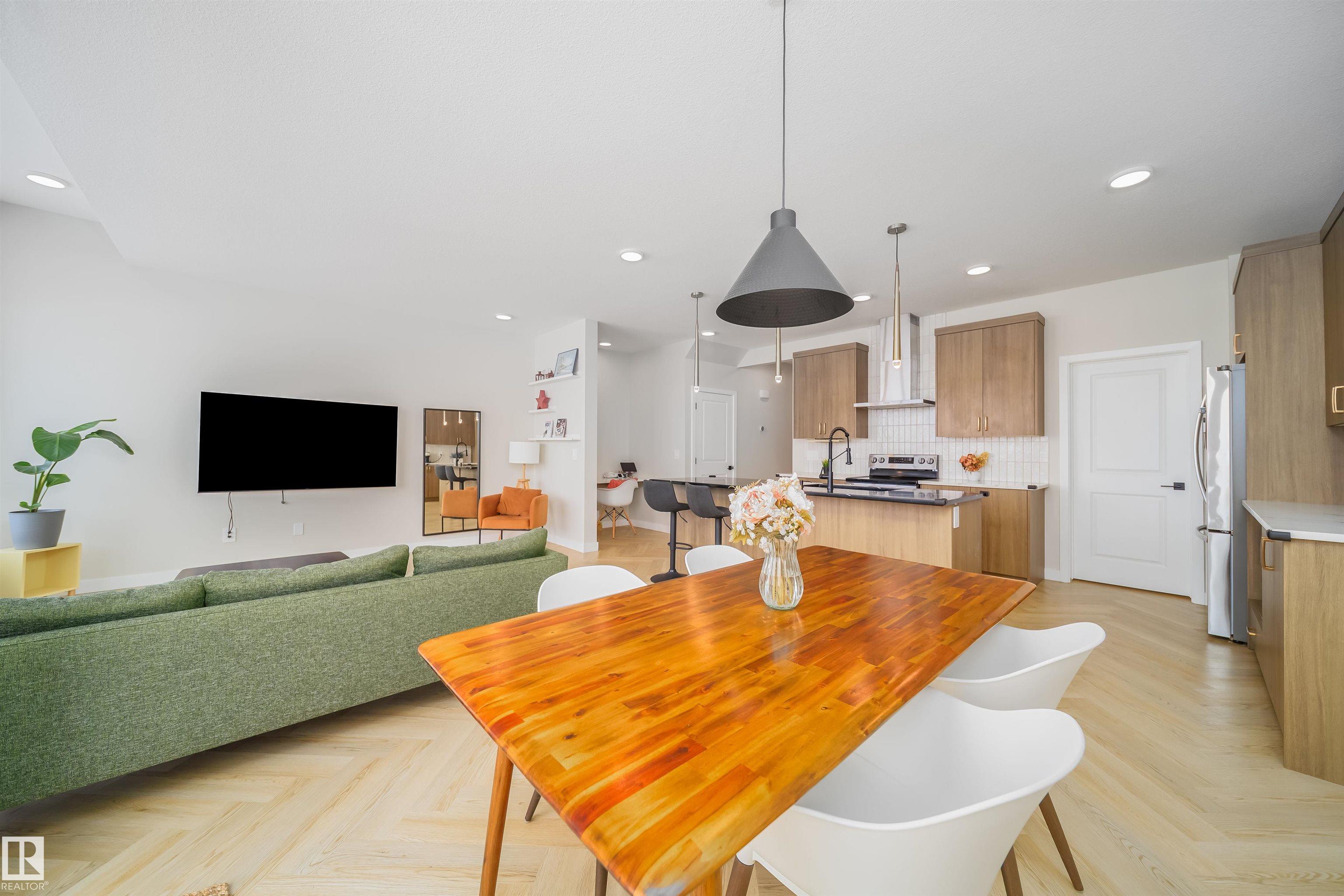 Photo 28 at 15 Chambery Crescent, Chérot, St. Albert