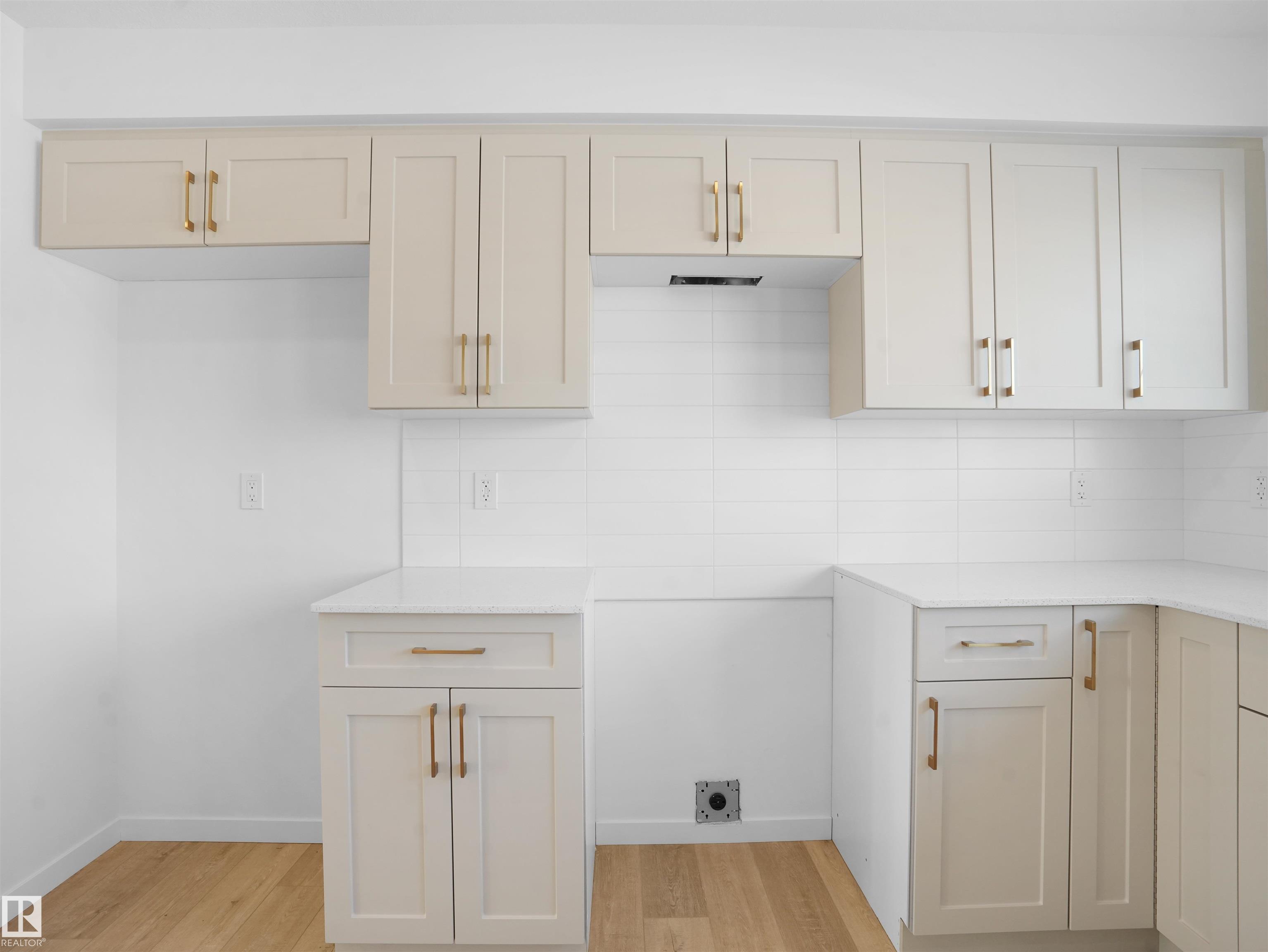 Photo 9 at 530 Uplands Drive NW, The Uplands, Edmonton