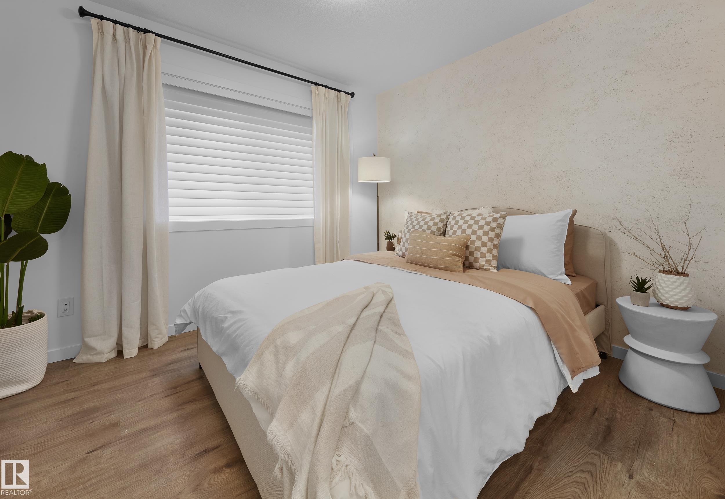 Photo 11 at 654 Uplands Drive NW, The Uplands, Edmonton