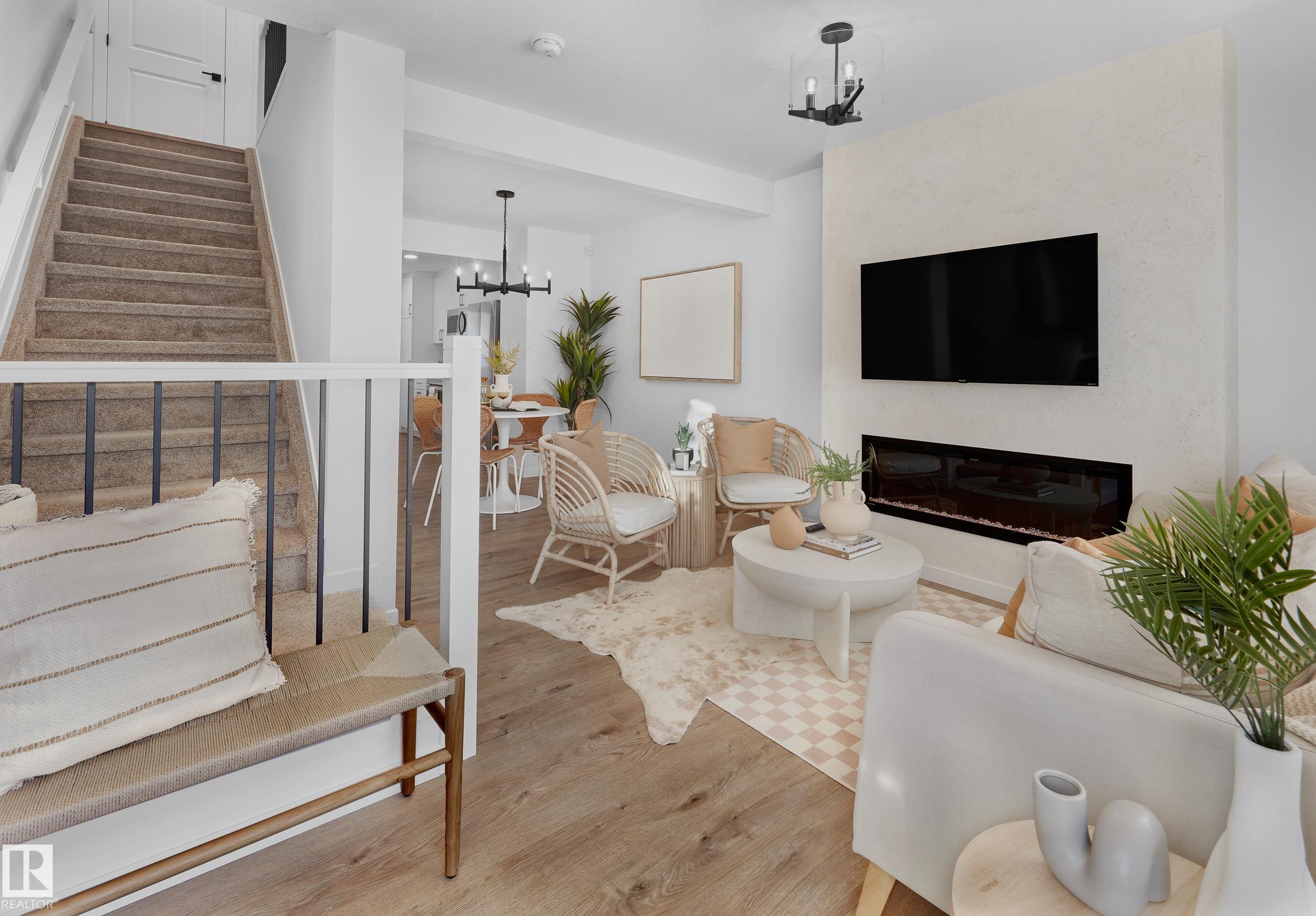 Picture for 654 Uplands DR NW