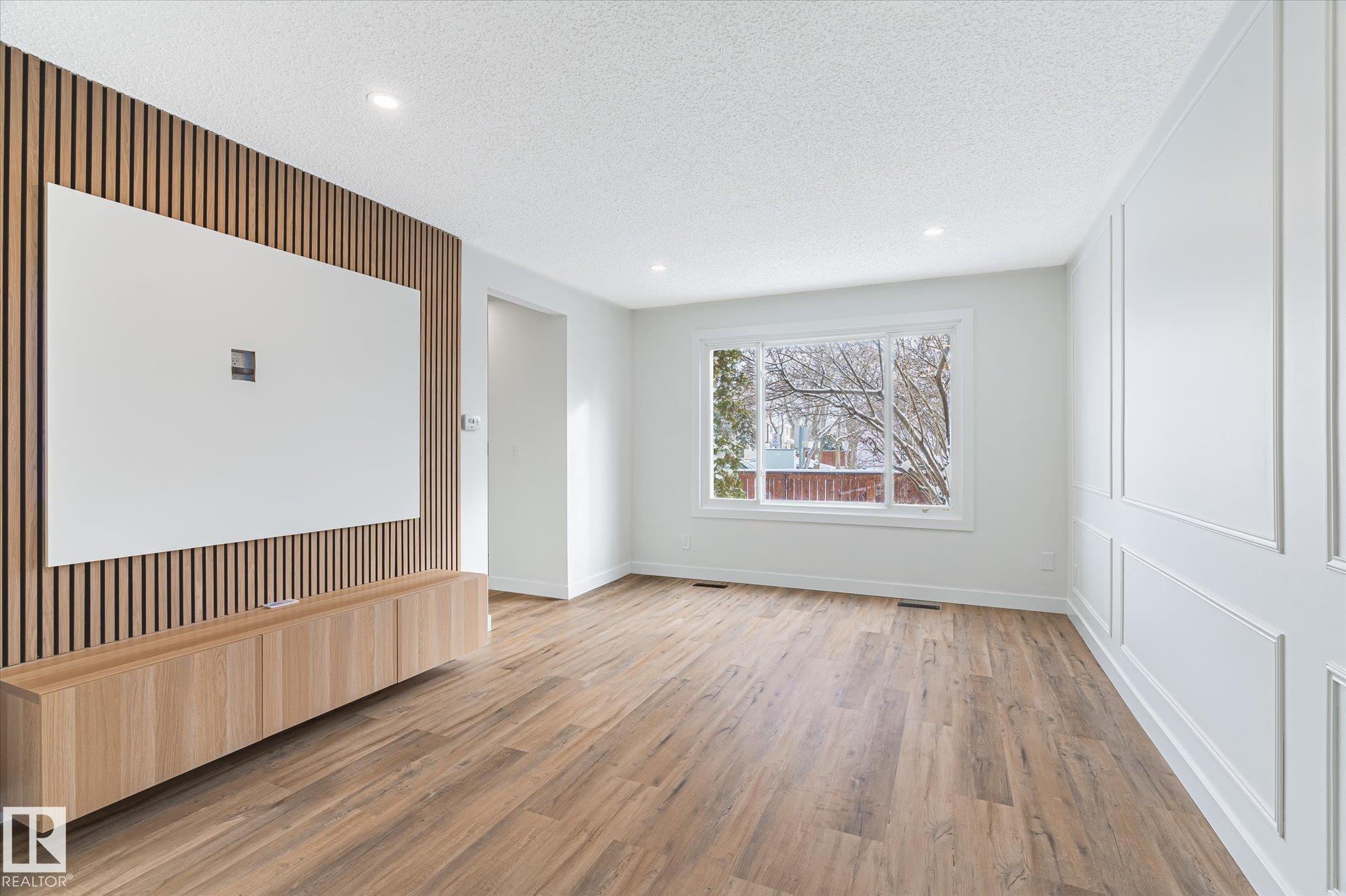 Picture for 132 PRIMROSE GARDENS GD NW