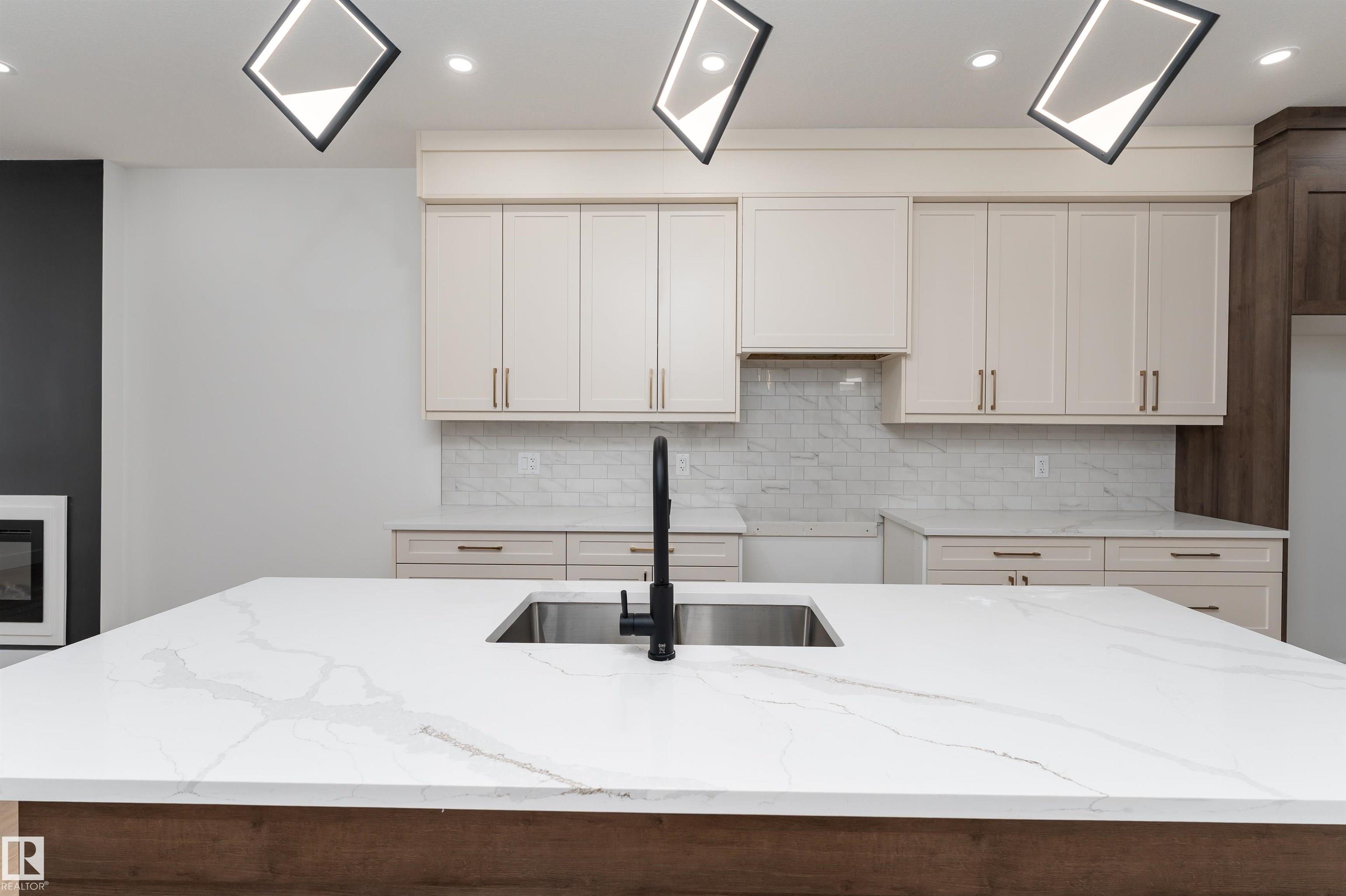 3103 Magpie Way NW, Starling, Edmonton