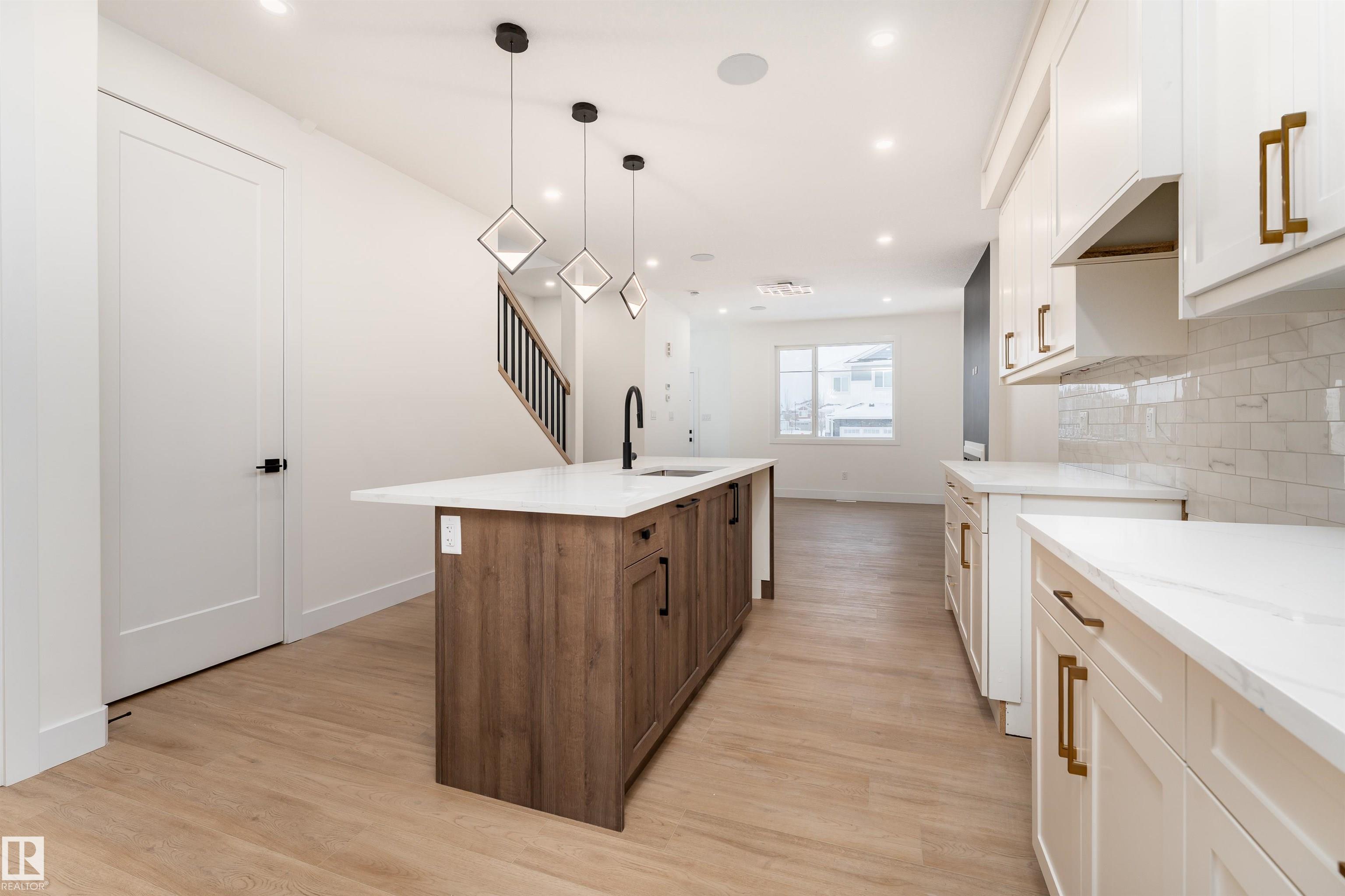 3103 Magpie Way NW, Starling, Edmonton