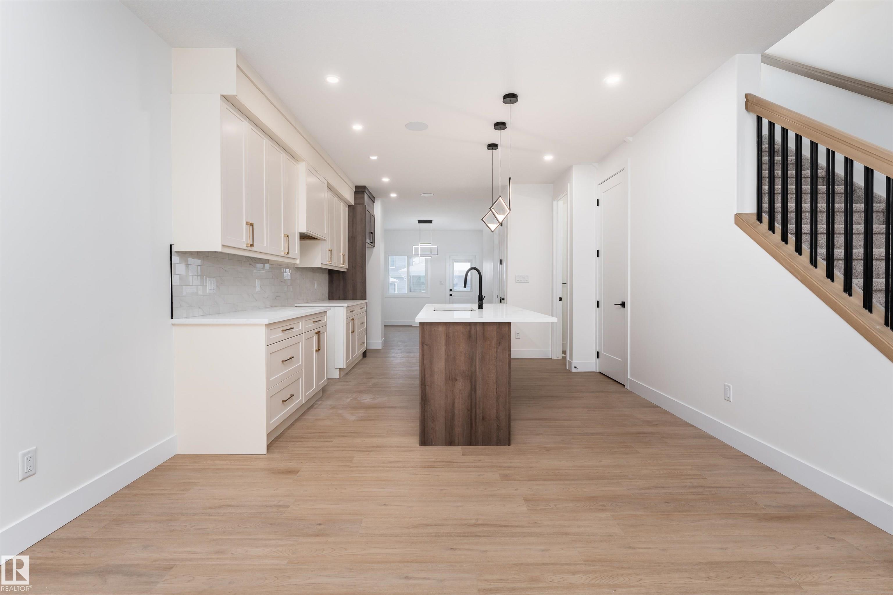 Photo 6 at 3103 Magpie Way NW, Starling, Edmonton