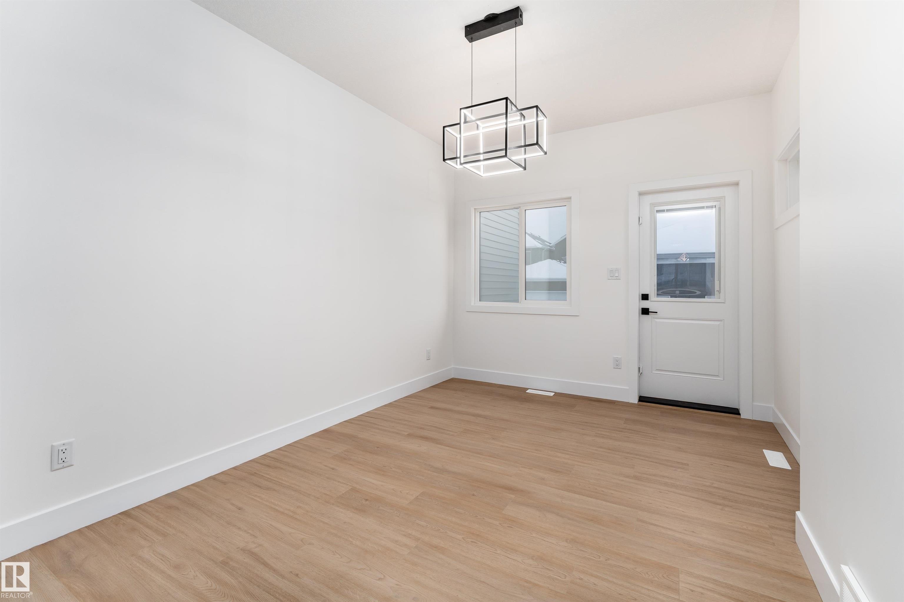 Photo 7 at 3103 Magpie Way NW, Starling, Edmonton