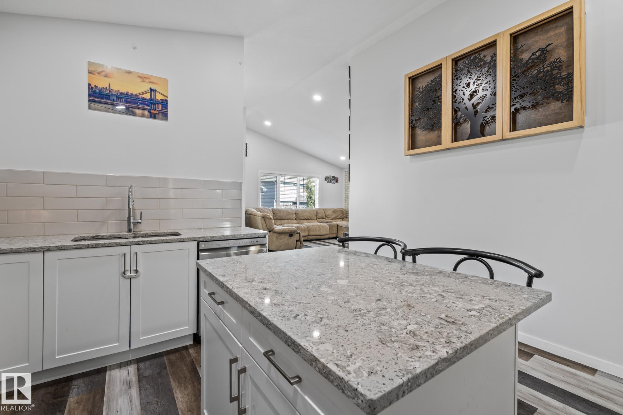 Photo 11 at 9606 83 Avenue, Morinville