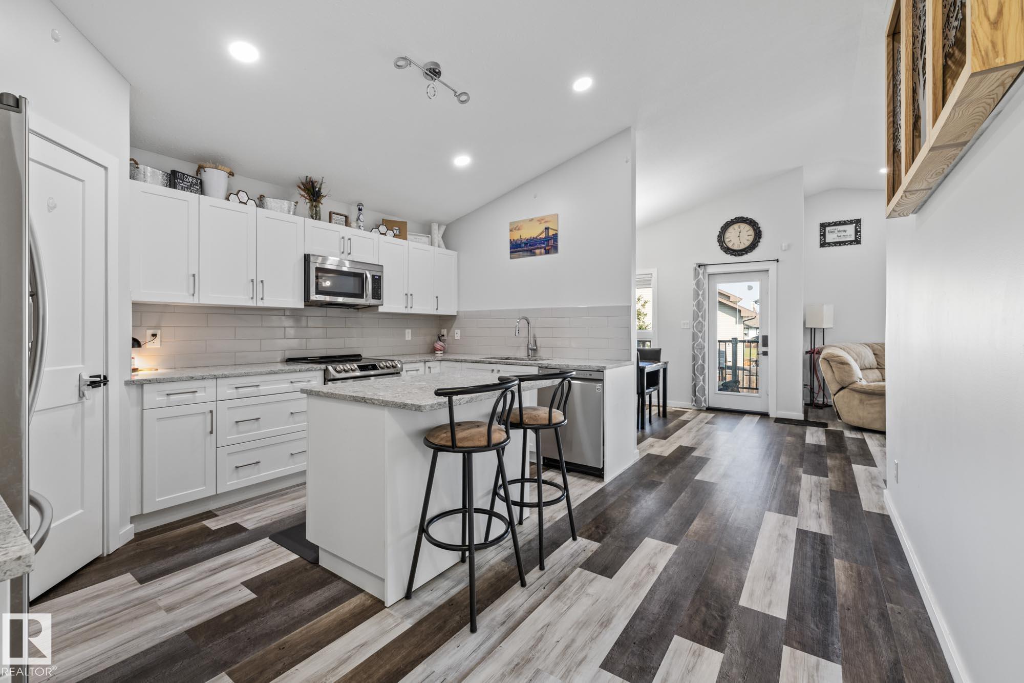 Photo 8 at 9606 83 Avenue, Morinville