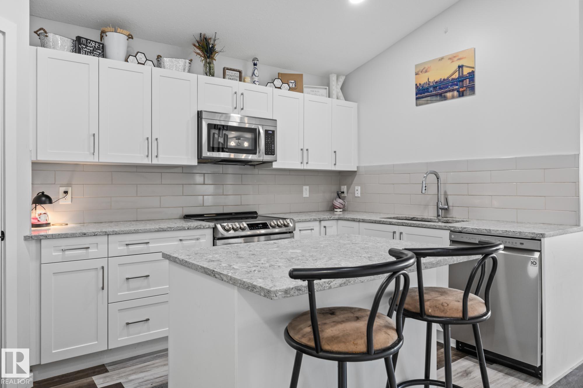 Photo 10 at 9606 83 Avenue, Morinville