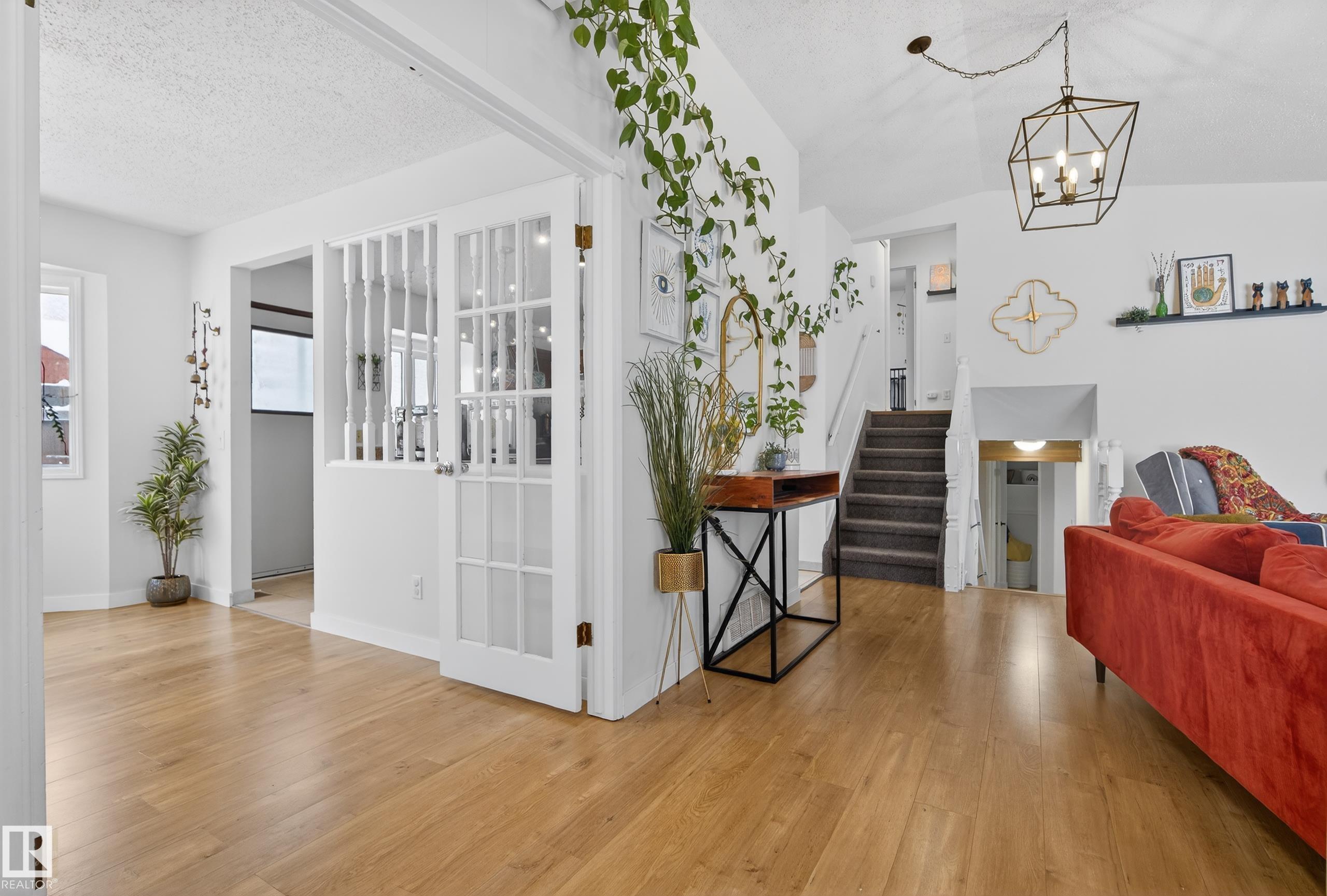 Picture for 1151 35A ST NW