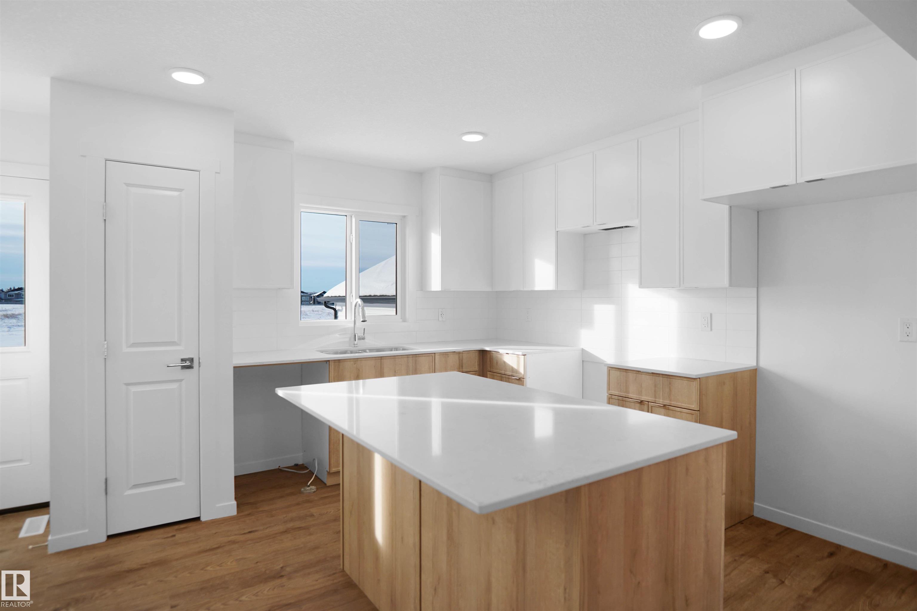 Photo 10 at 275 Deer Valley Drive, Anderson, Leduc