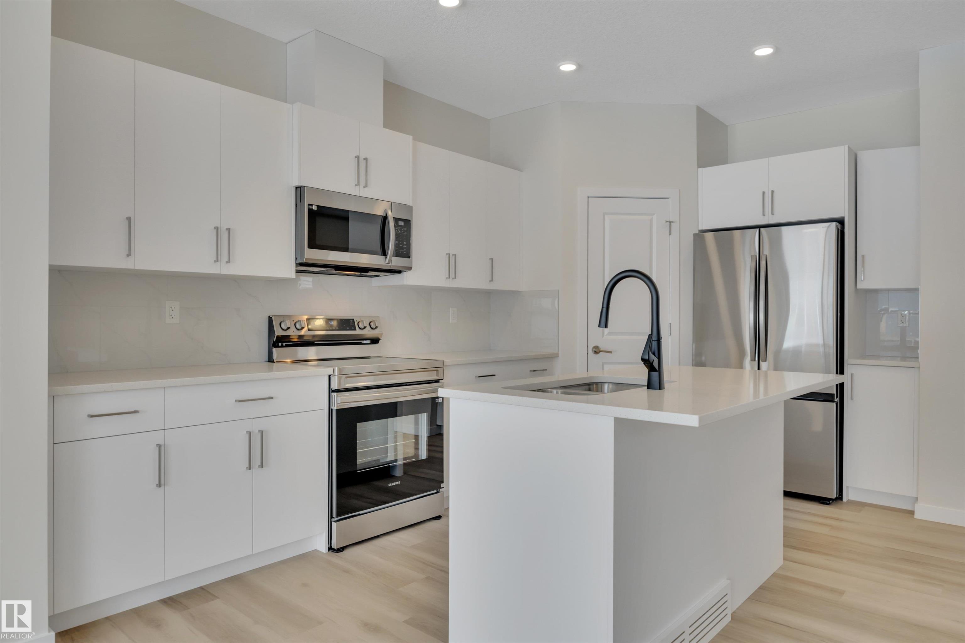 Photo 9 at 5625 Hawthorn Way SW, The Orchards At Ellerslie, Edmonton