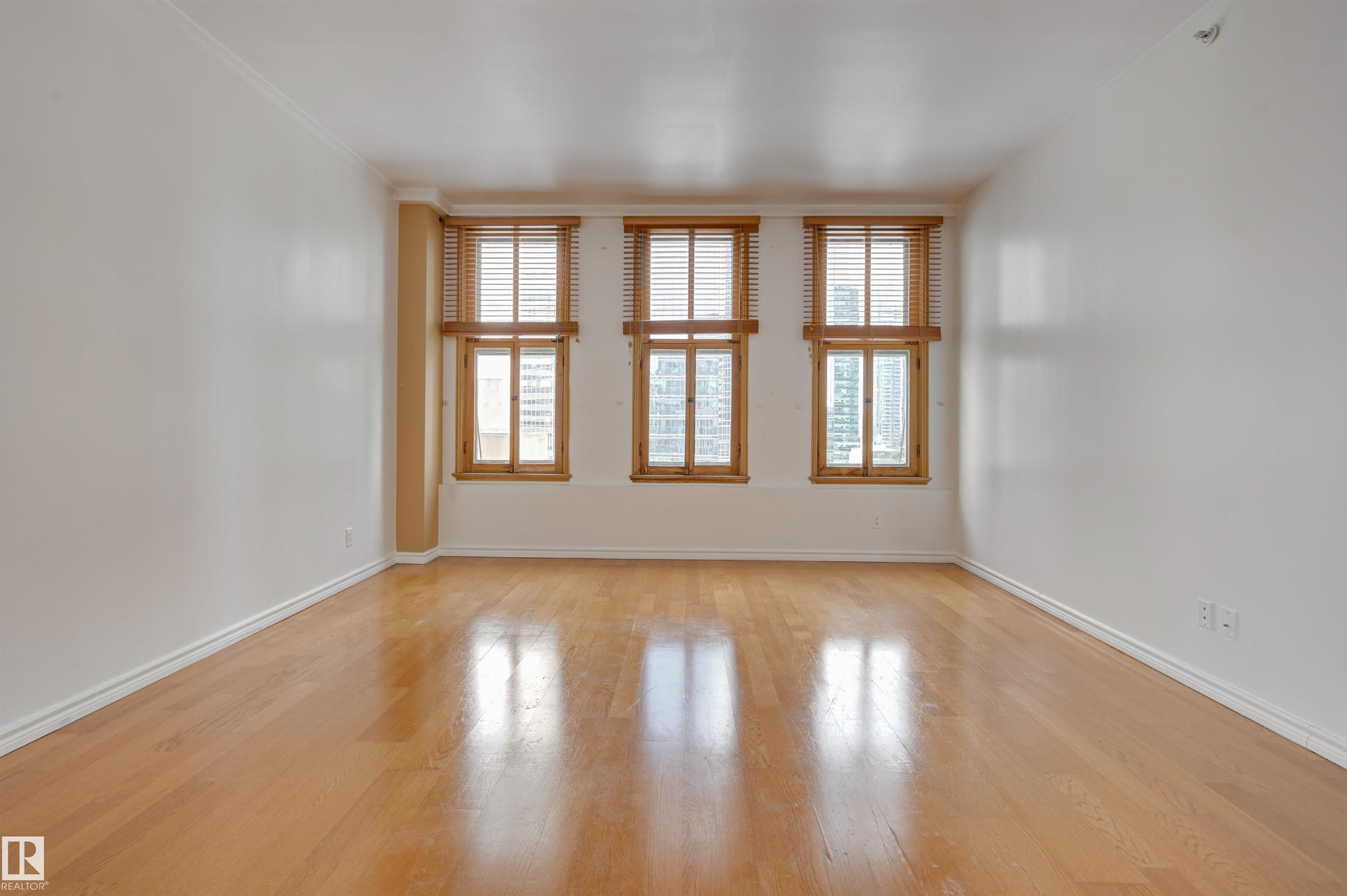 902 - 10134 100 Street NW, Downtown, Edmonton