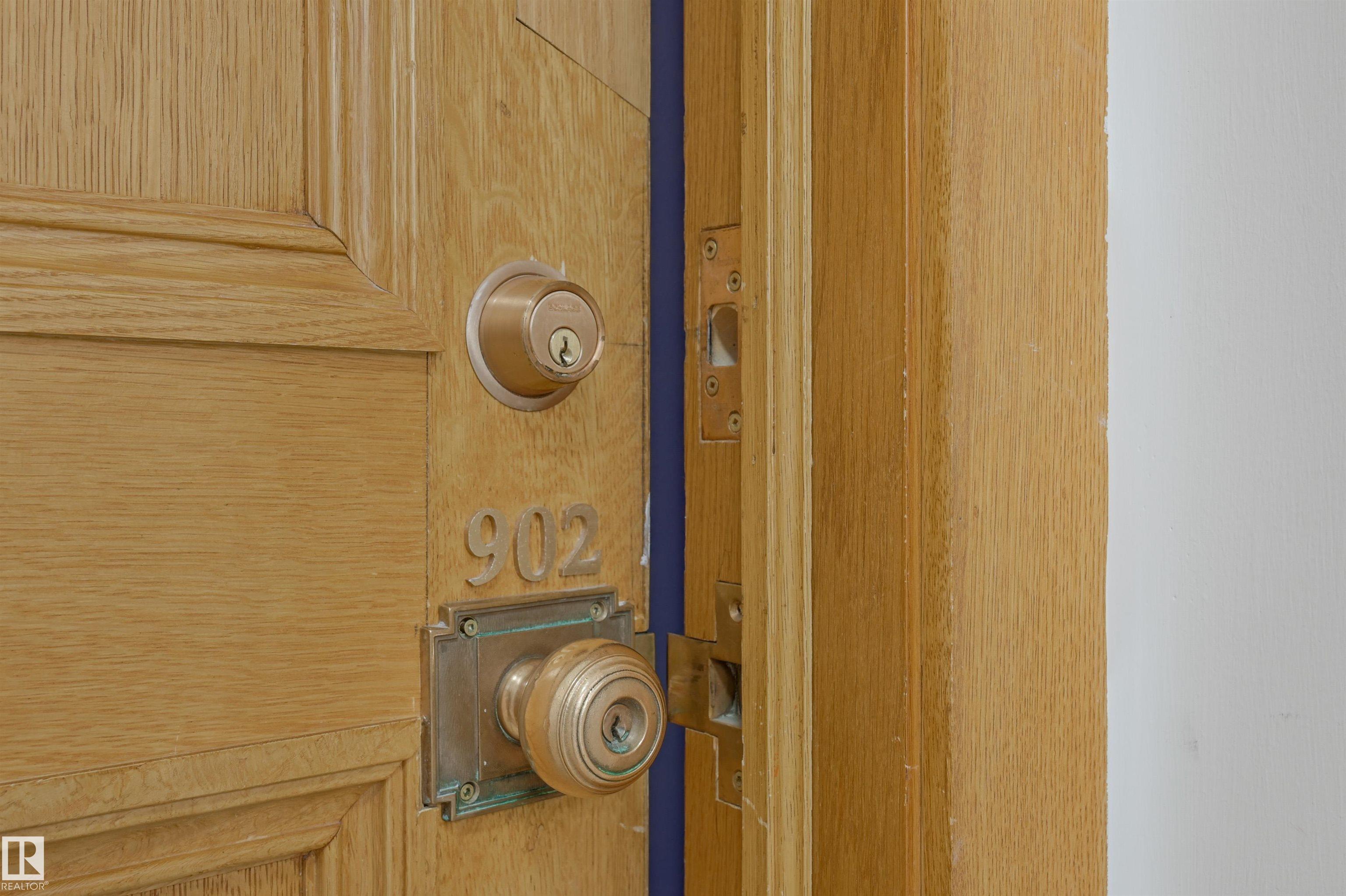 Photo 26 at 902 - 10134 100 Street NW, Downtown, Edmonton