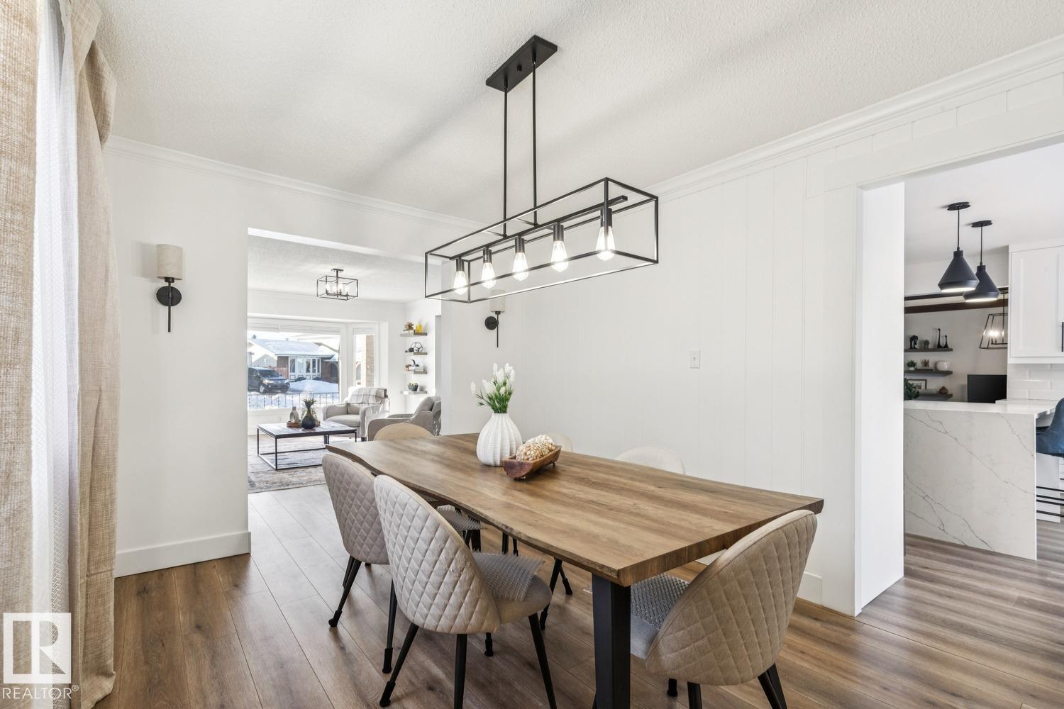 Photo 11 at 3021 105a Street NW, Steinhauer, Edmonton