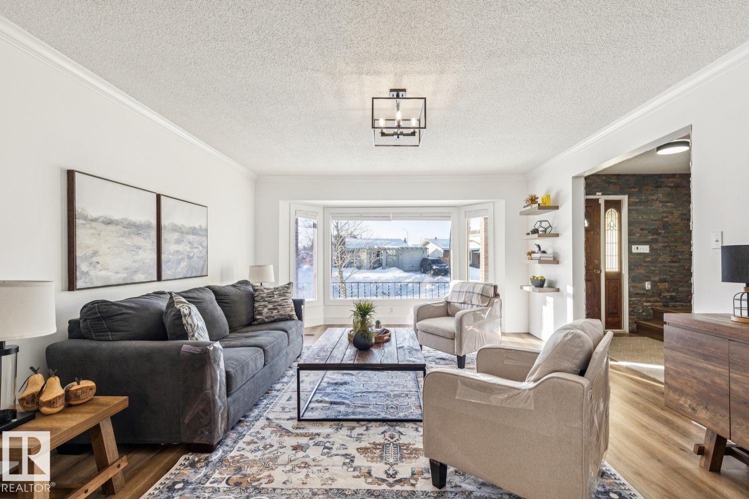 Photo 13 at 3021 105a Street NW, Steinhauer, Edmonton