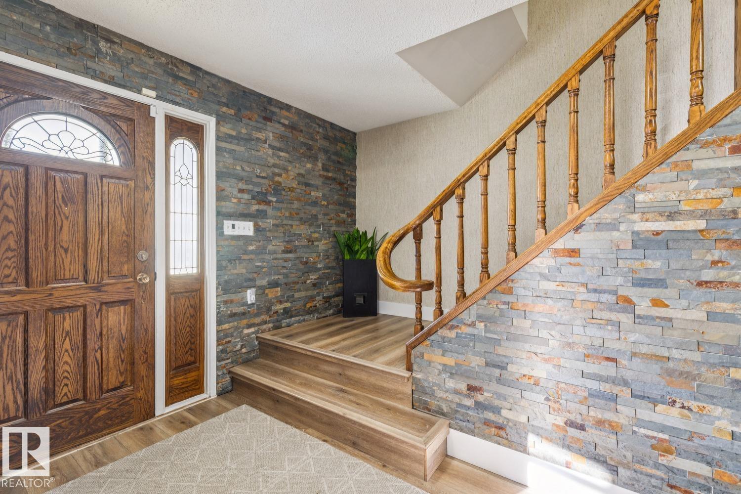 Photo 17 at 3021 105a Street NW, Steinhauer, Edmonton