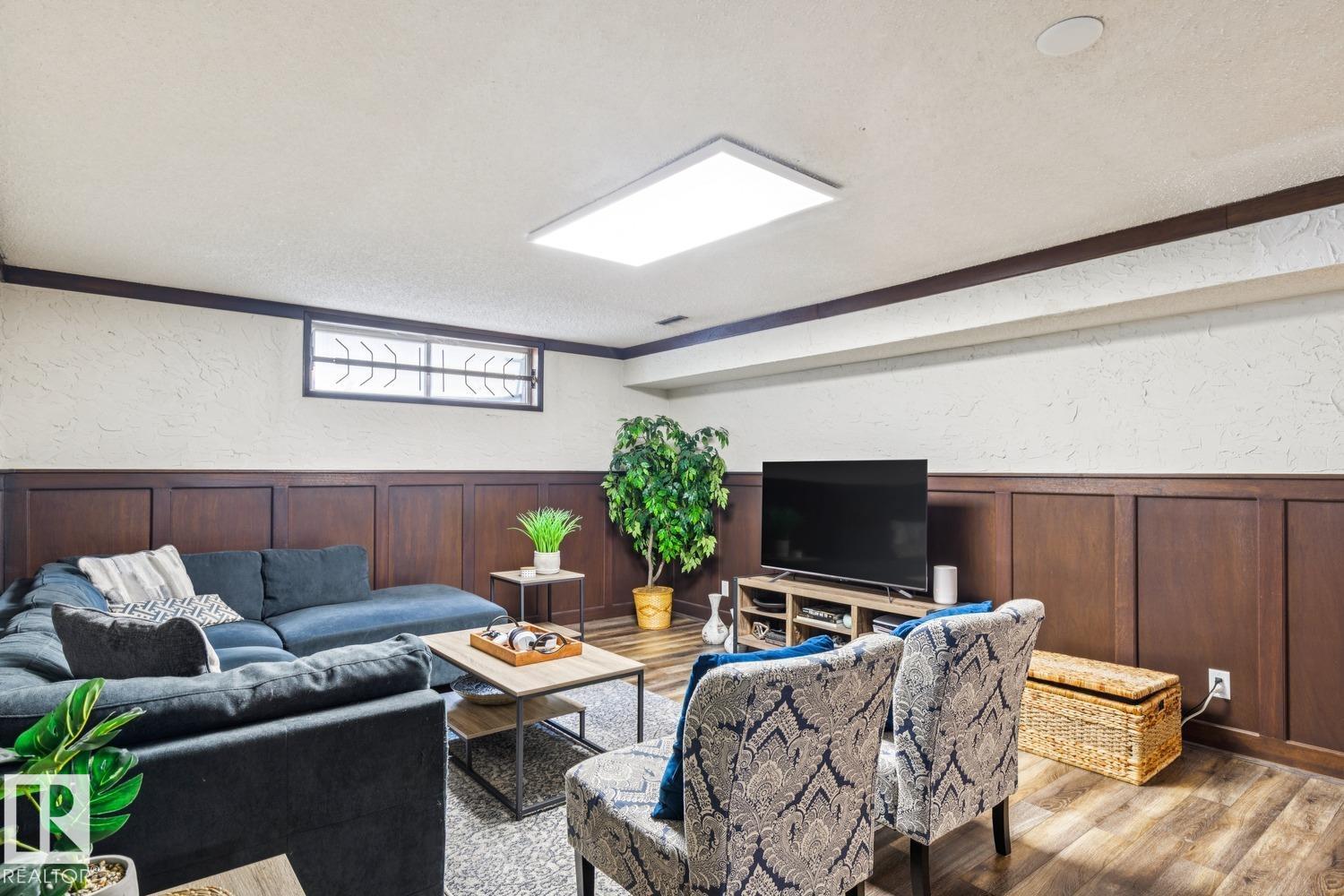 Photo 34 at 3021 105a Street NW, Steinhauer, Edmonton