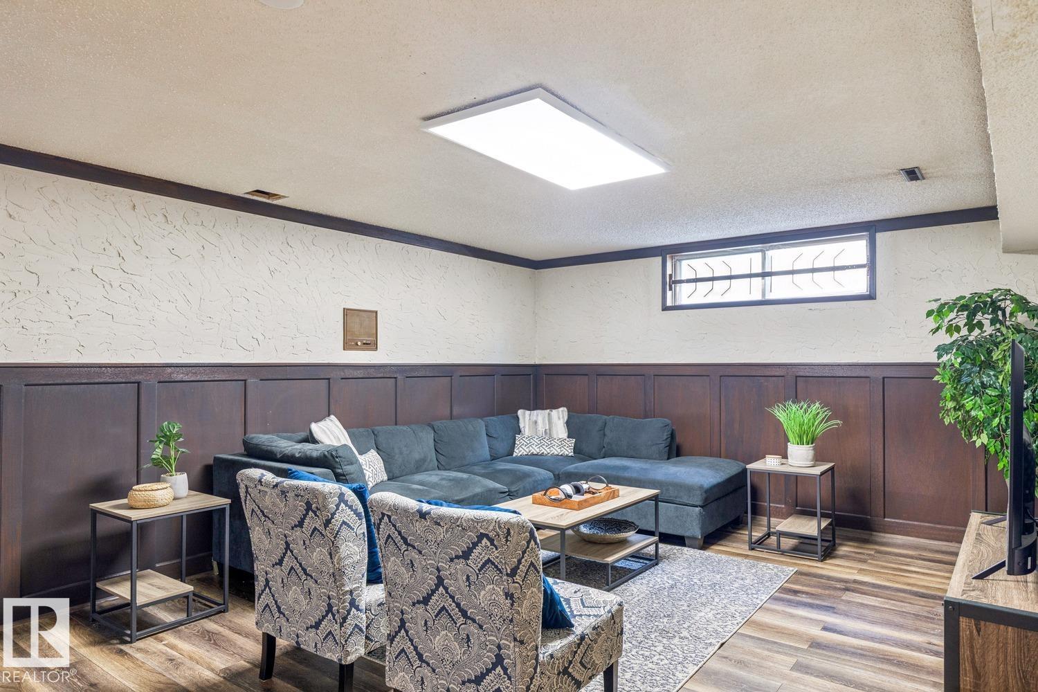 Photo 35 at 3021 105a Street NW, Steinhauer, Edmonton