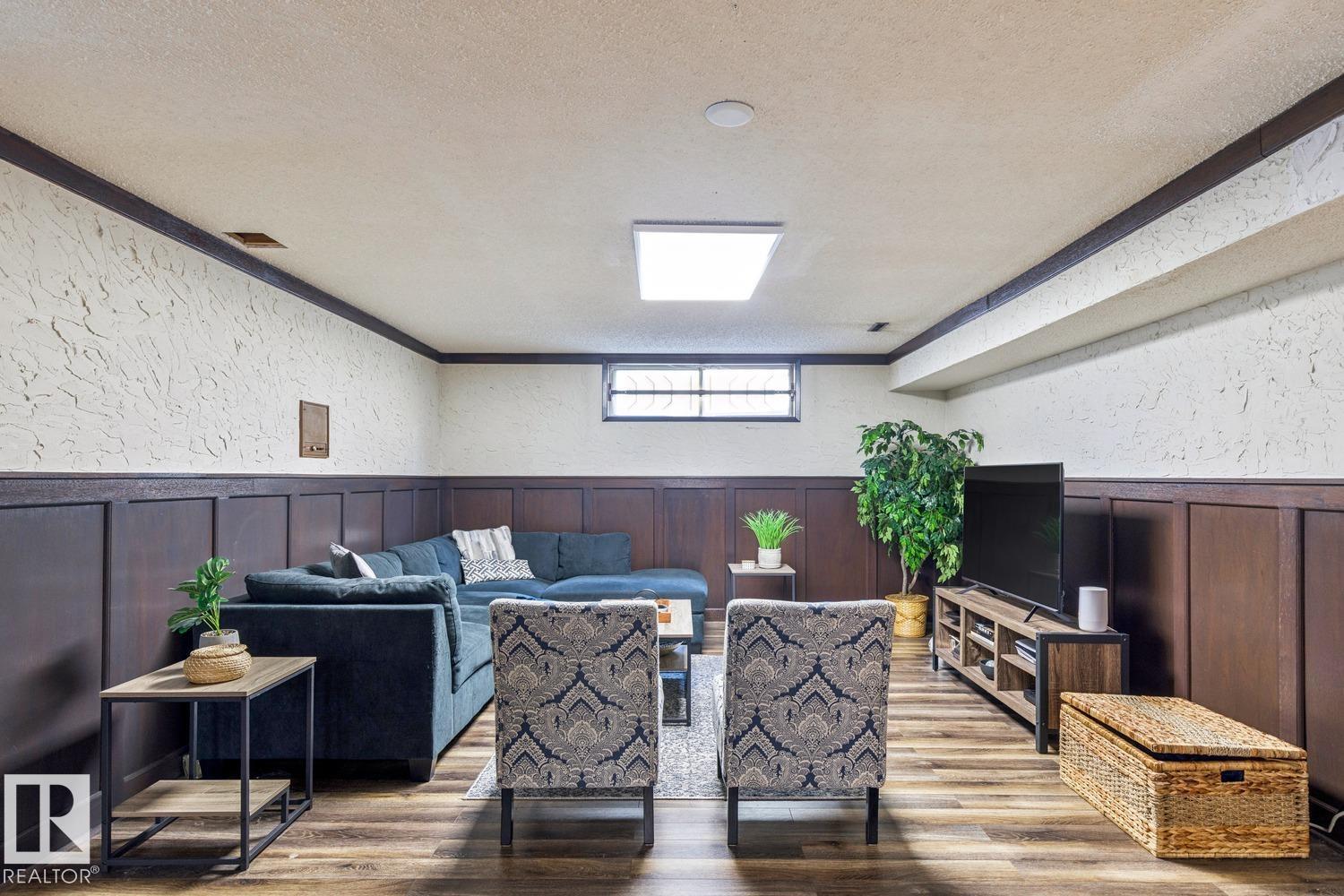 Photo 36 at 3021 105a Street NW, Steinhauer, Edmonton