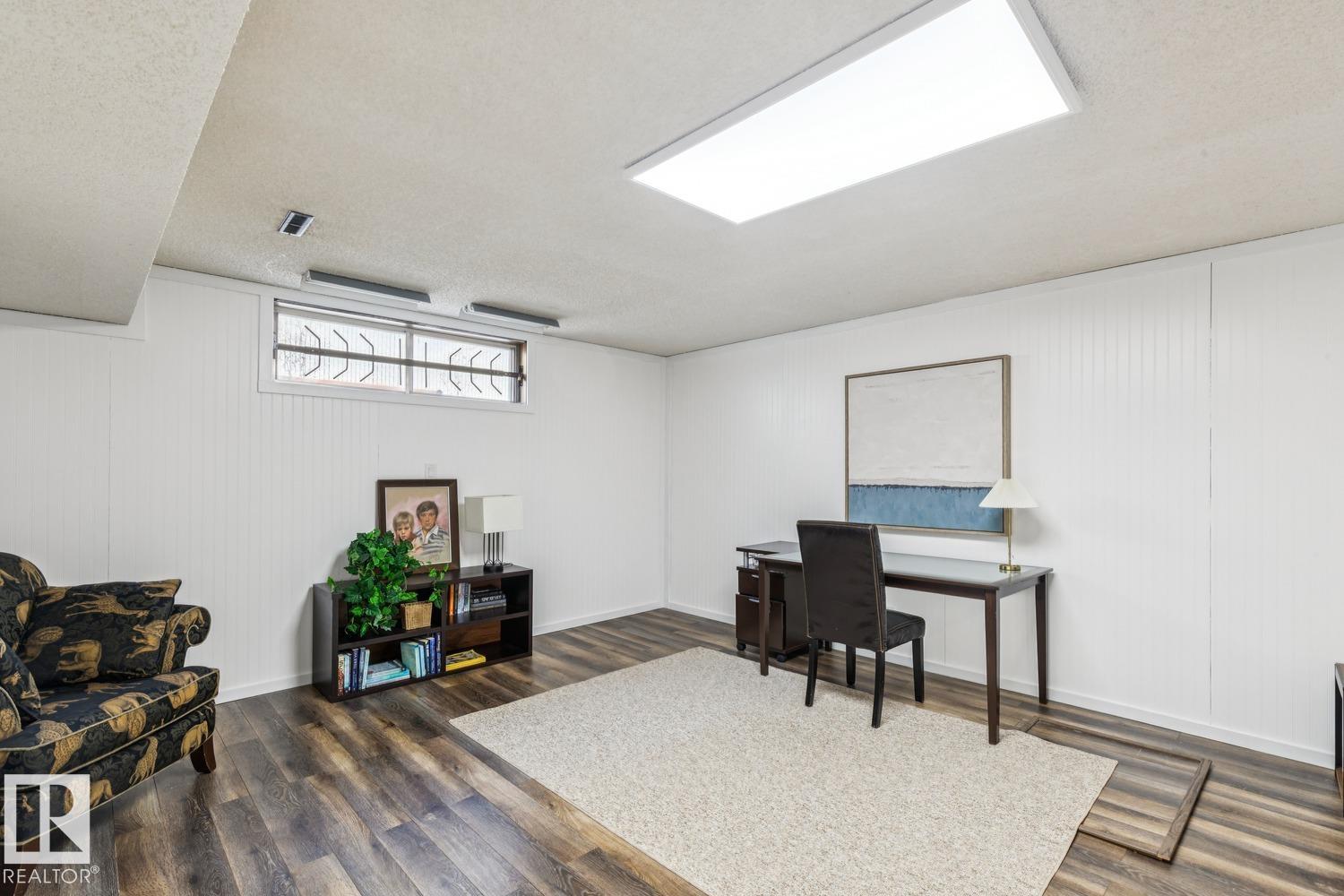 Photo 37 at 3021 105a Street NW, Steinhauer, Edmonton