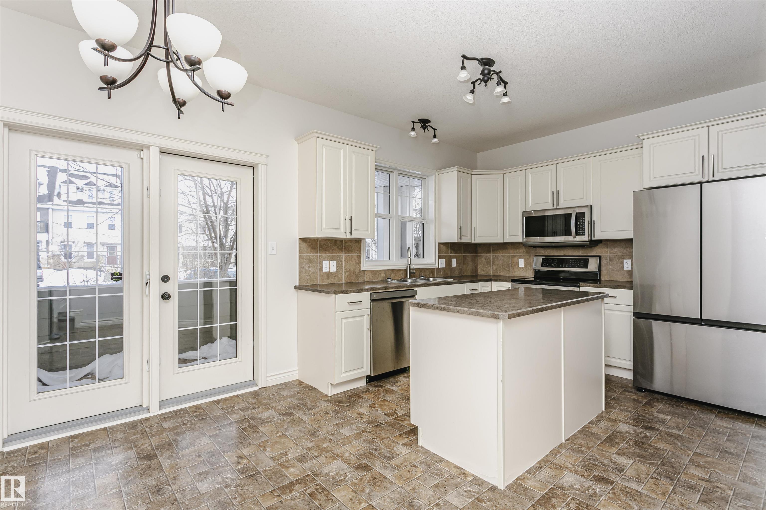 Photo 11 at 9807 104 Avenue, Morinville