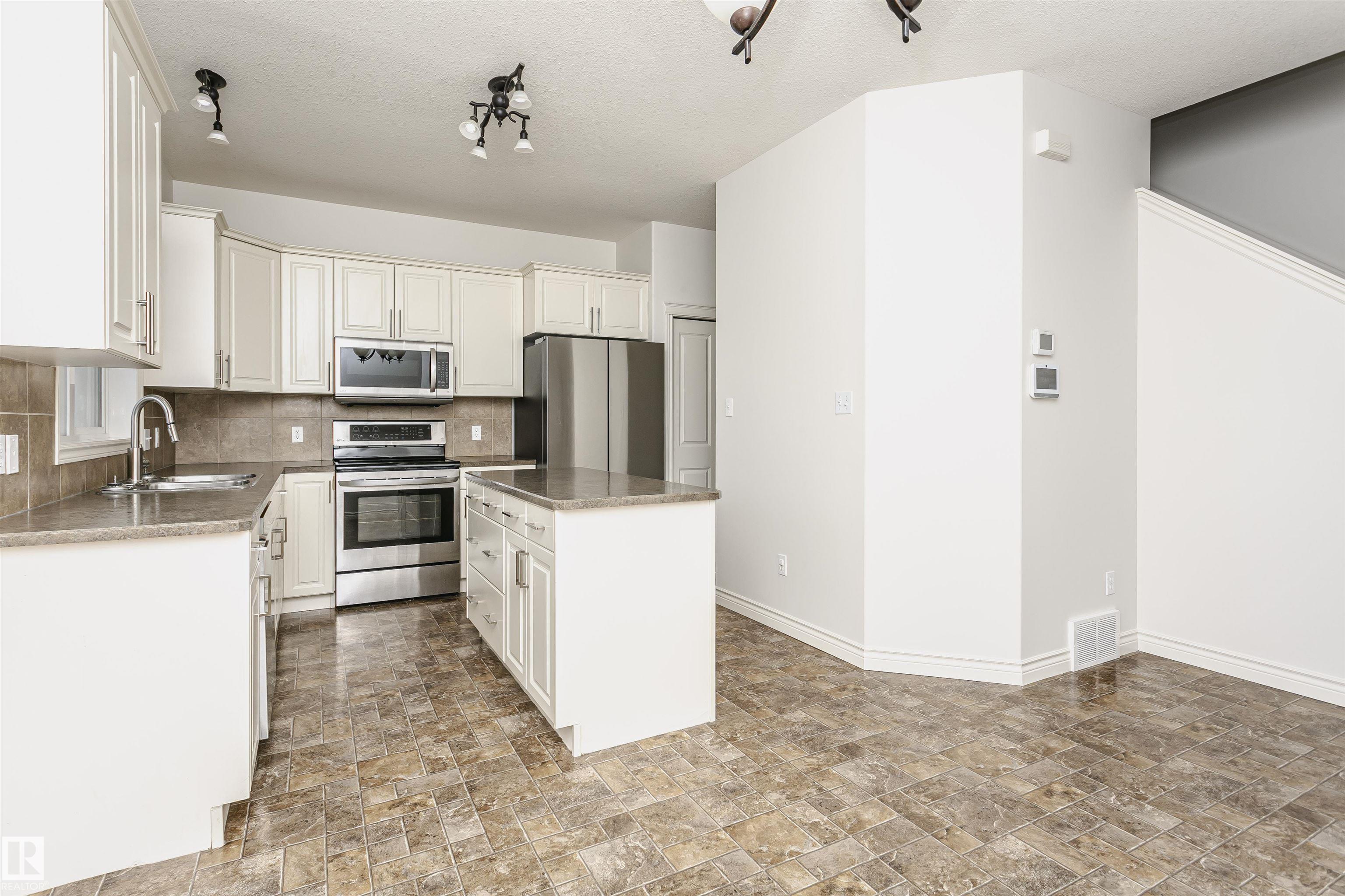 Photo 13 at 9807 104 Avenue, Morinville