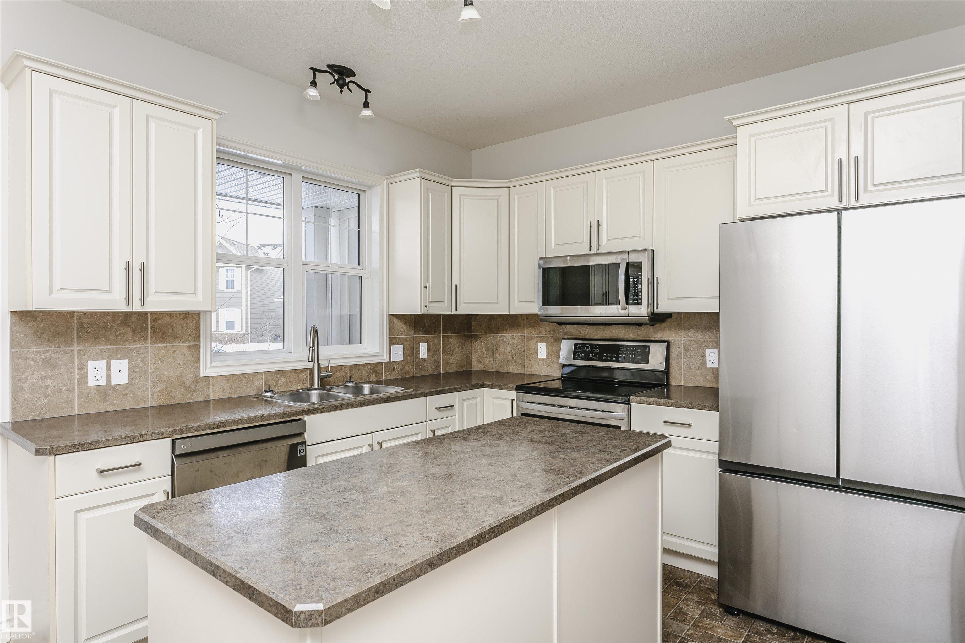 Photo 14 at 9807 104 Avenue, Morinville