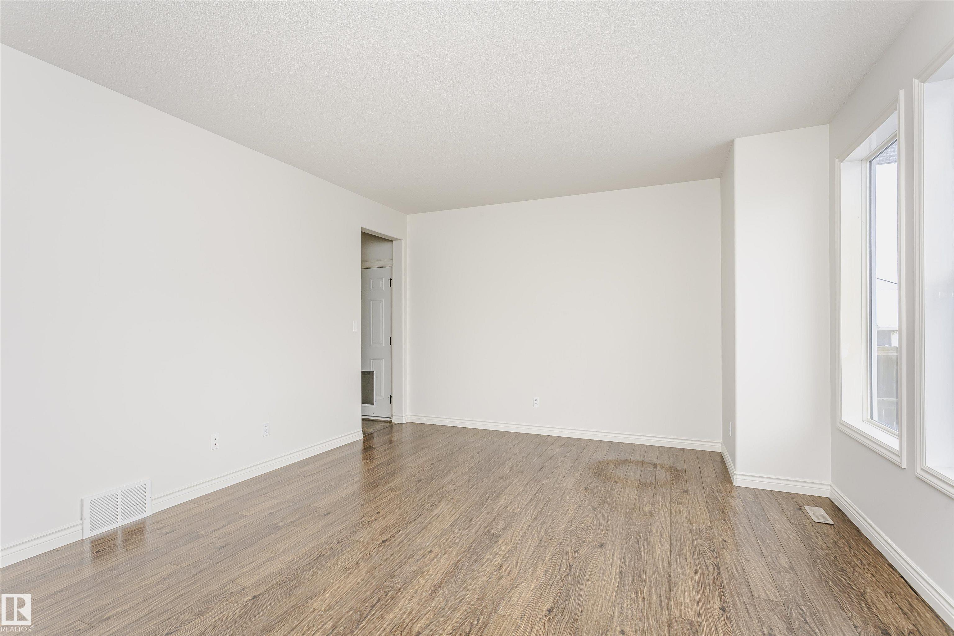 Photo 10 at 9807 104 Avenue, Morinville