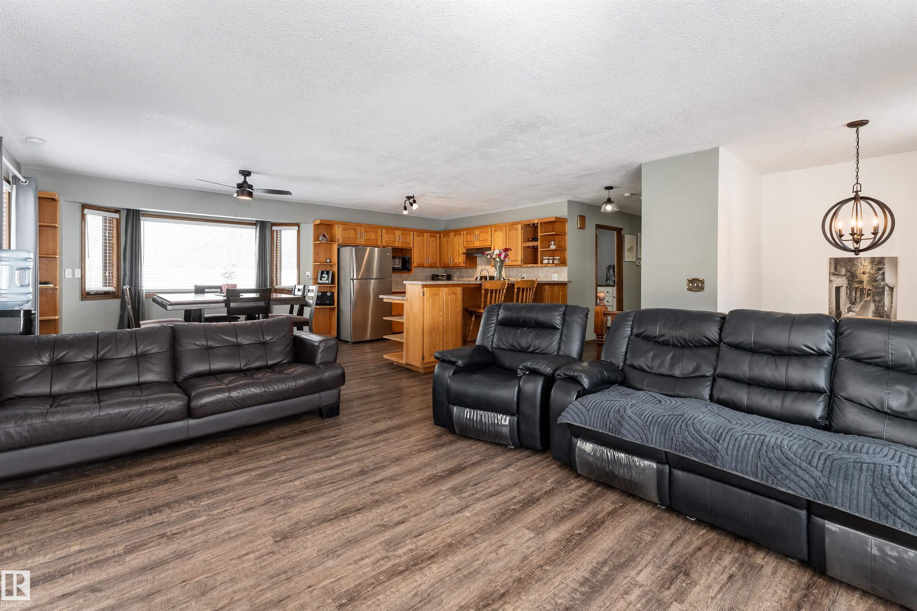 2228 Parkland Drive, Lake Country Prop., Rural Parkland County