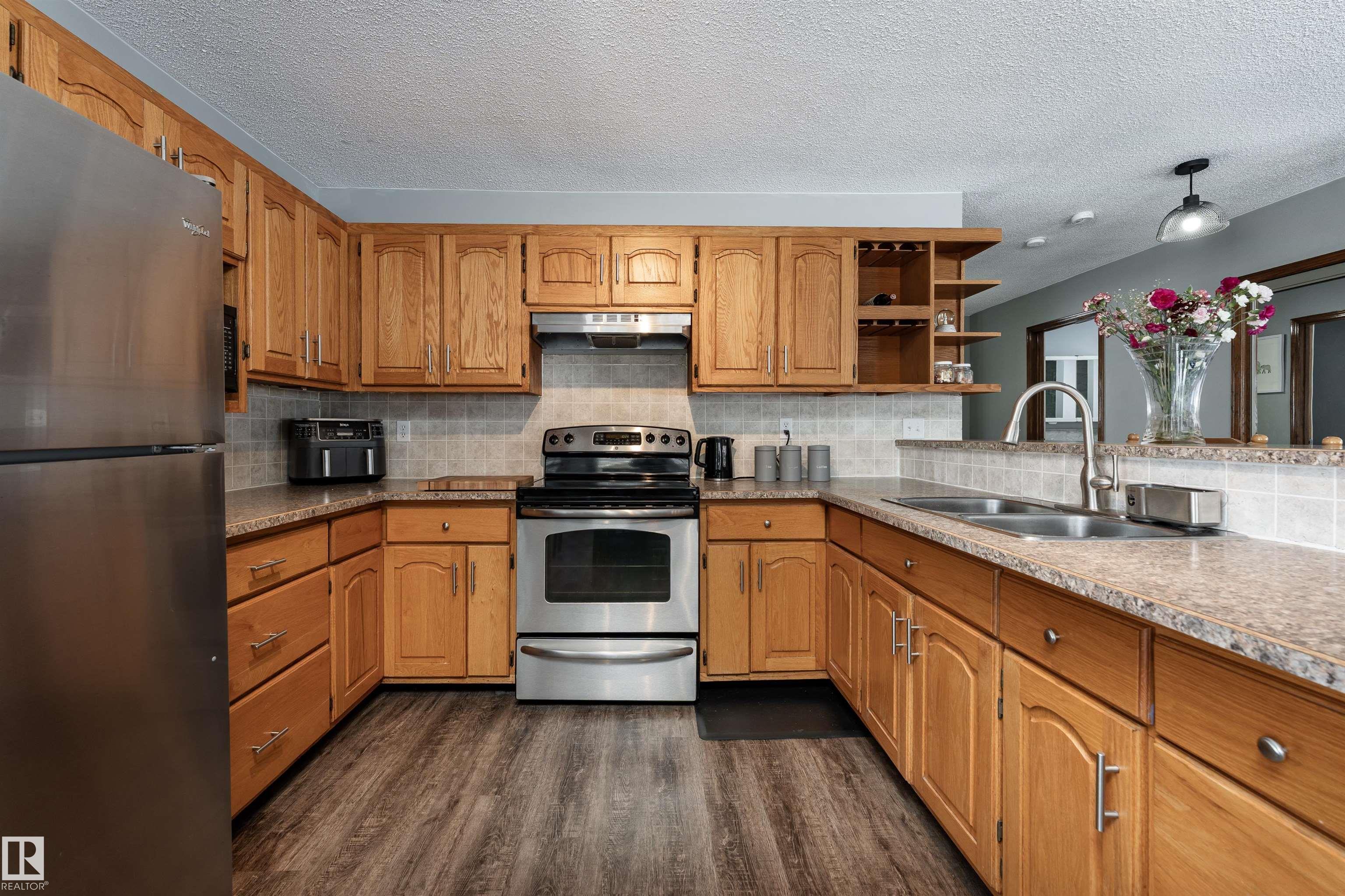 Photo 9 at 2228 Parkland Drive, Lake Country Prop., Rural Parkland County