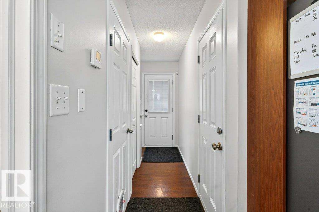 Picture for 3457 11 ST NW