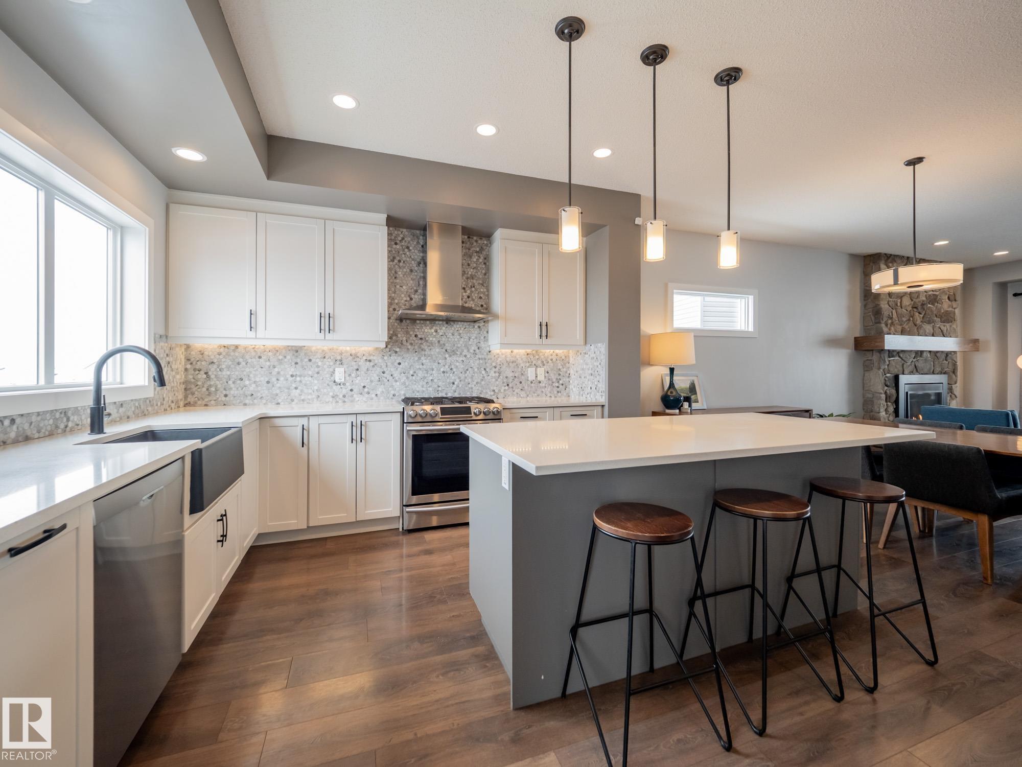 Photo 12 at 289 Hawks Ridge Boulevard NW, Hawks Ridge, Edmonton