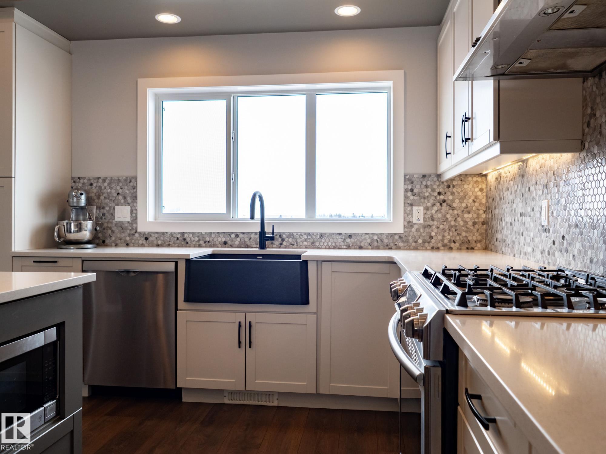 Photo 10 at 289 Hawks Ridge Boulevard NW, Hawks Ridge, Edmonton