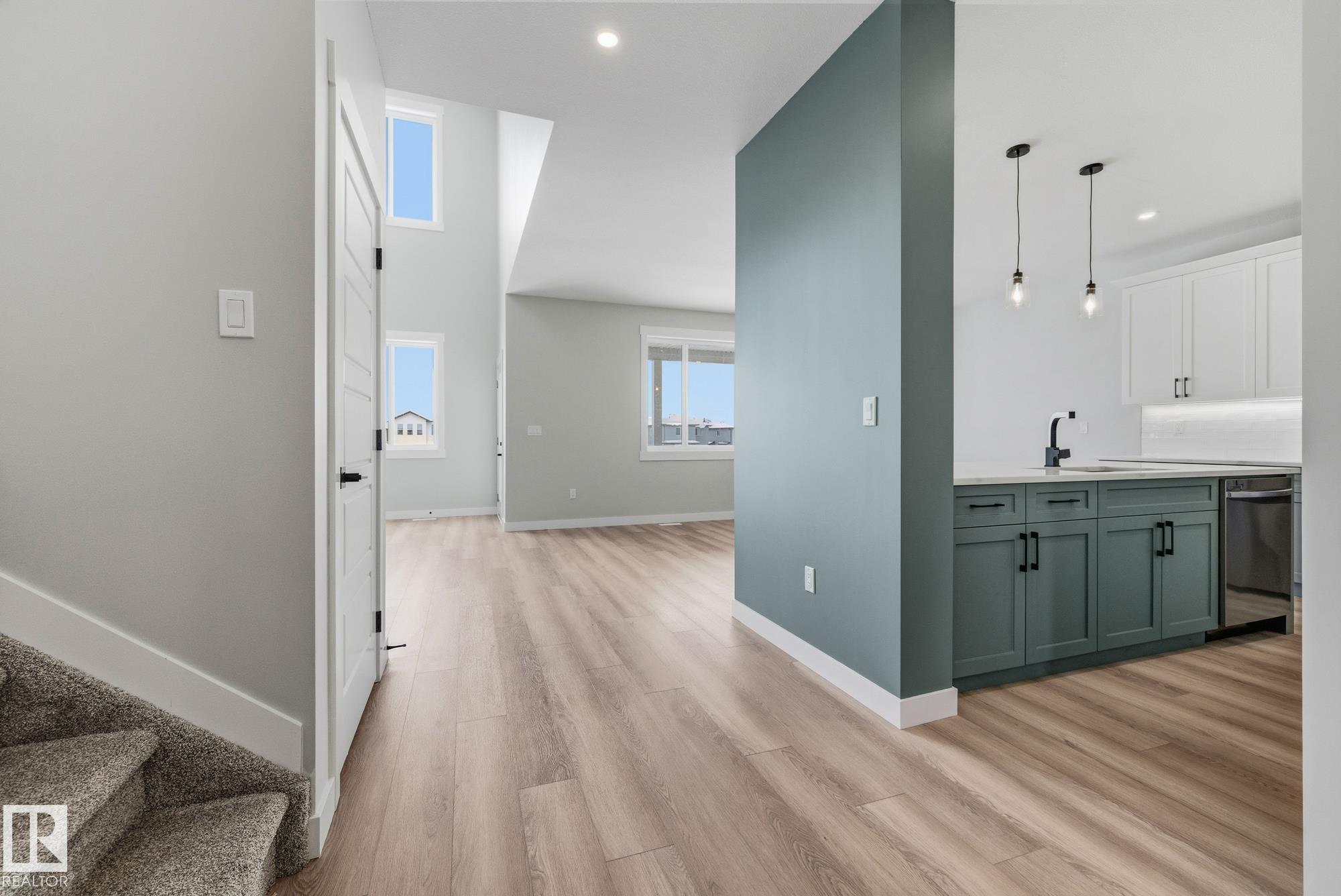 Photo 12 at 28 Harley Way, Hilldowns, Spruce Grove