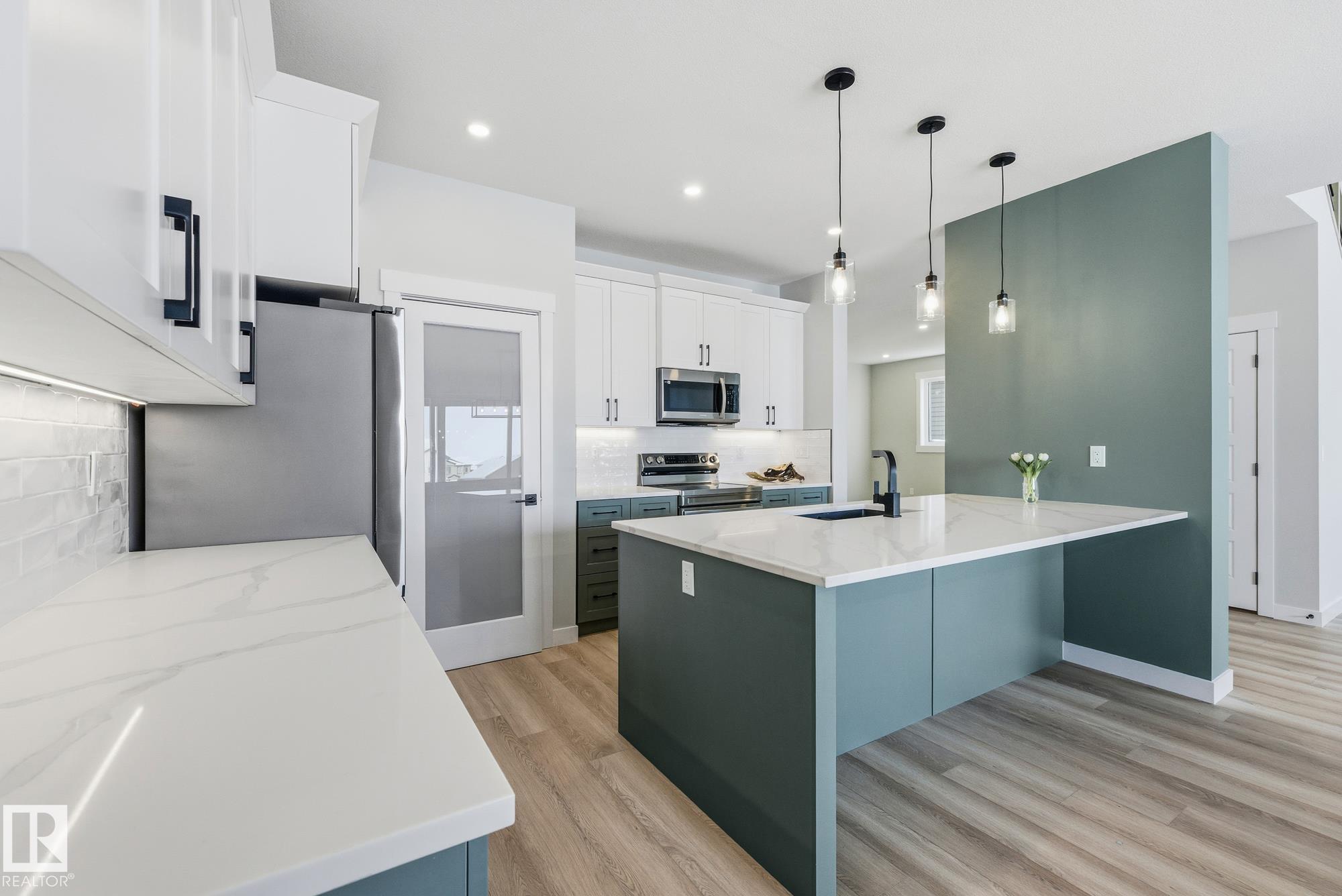 Photo 18 at 28 Harley Way, Hilldowns, Spruce Grove