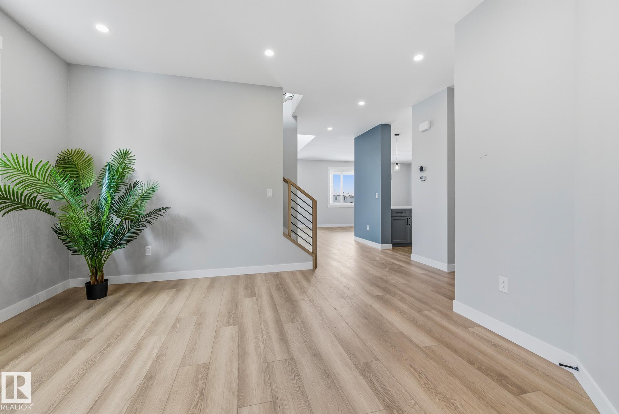 Photo 6 at 28 Harley Way, Hilldowns, Spruce Grove