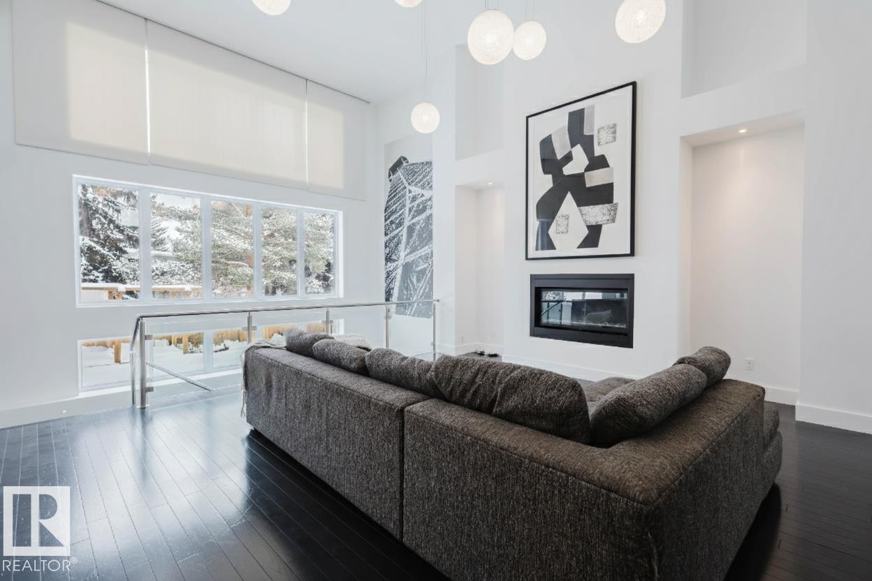 Photo 8 at 6307 125 Street NW, Grandview Heights, Edmonton