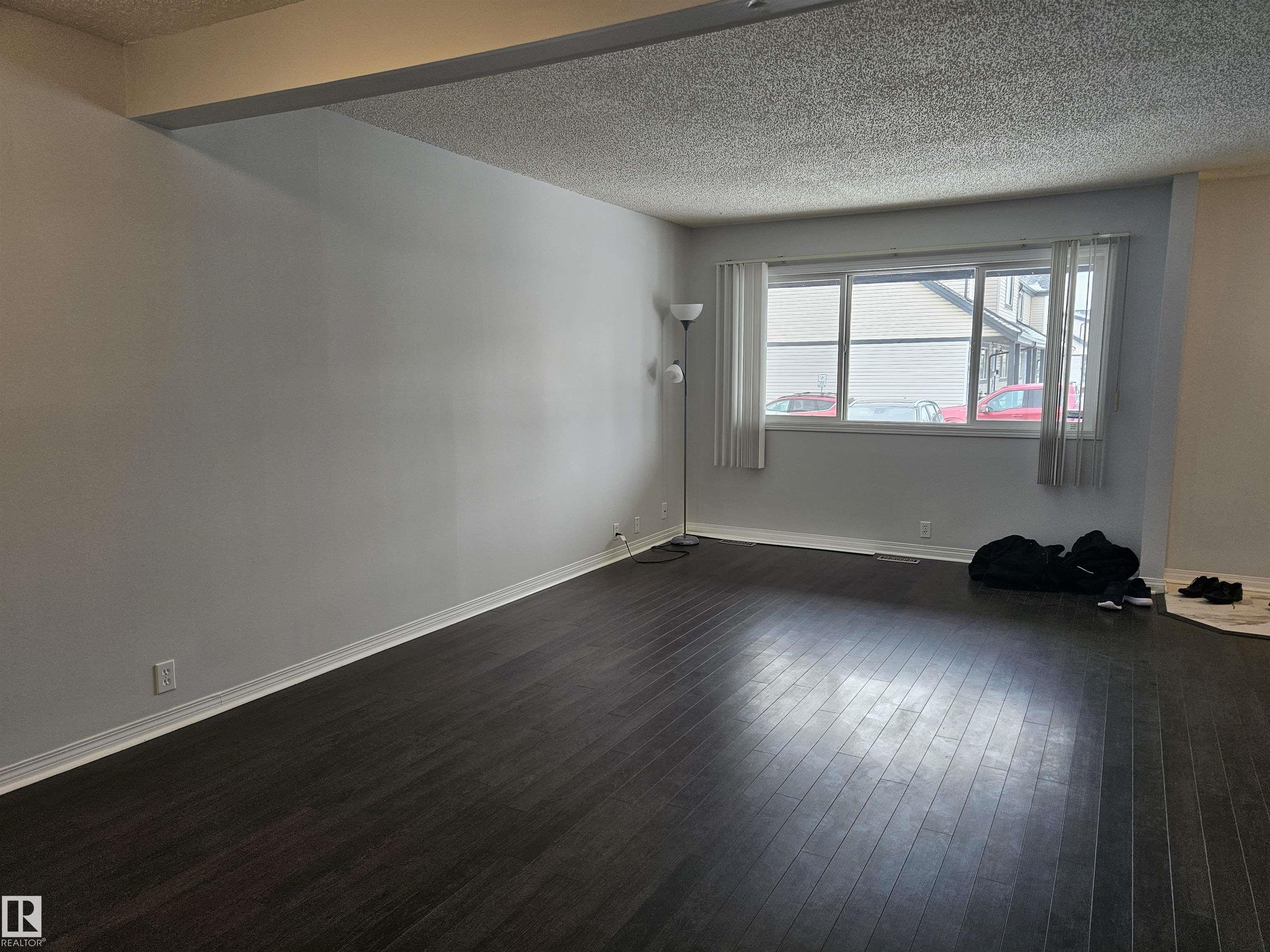 Photo 3 at 4 - 18010 98 Avenue NW, La Perle, Edmonton