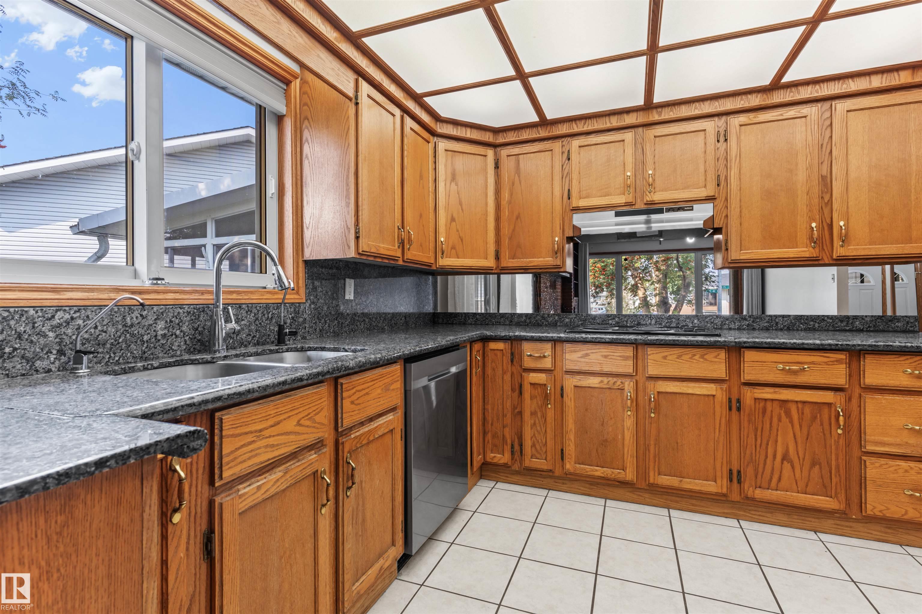 Photo 10 at 3503 20 Avenue NW, Daly Grove, Edmonton