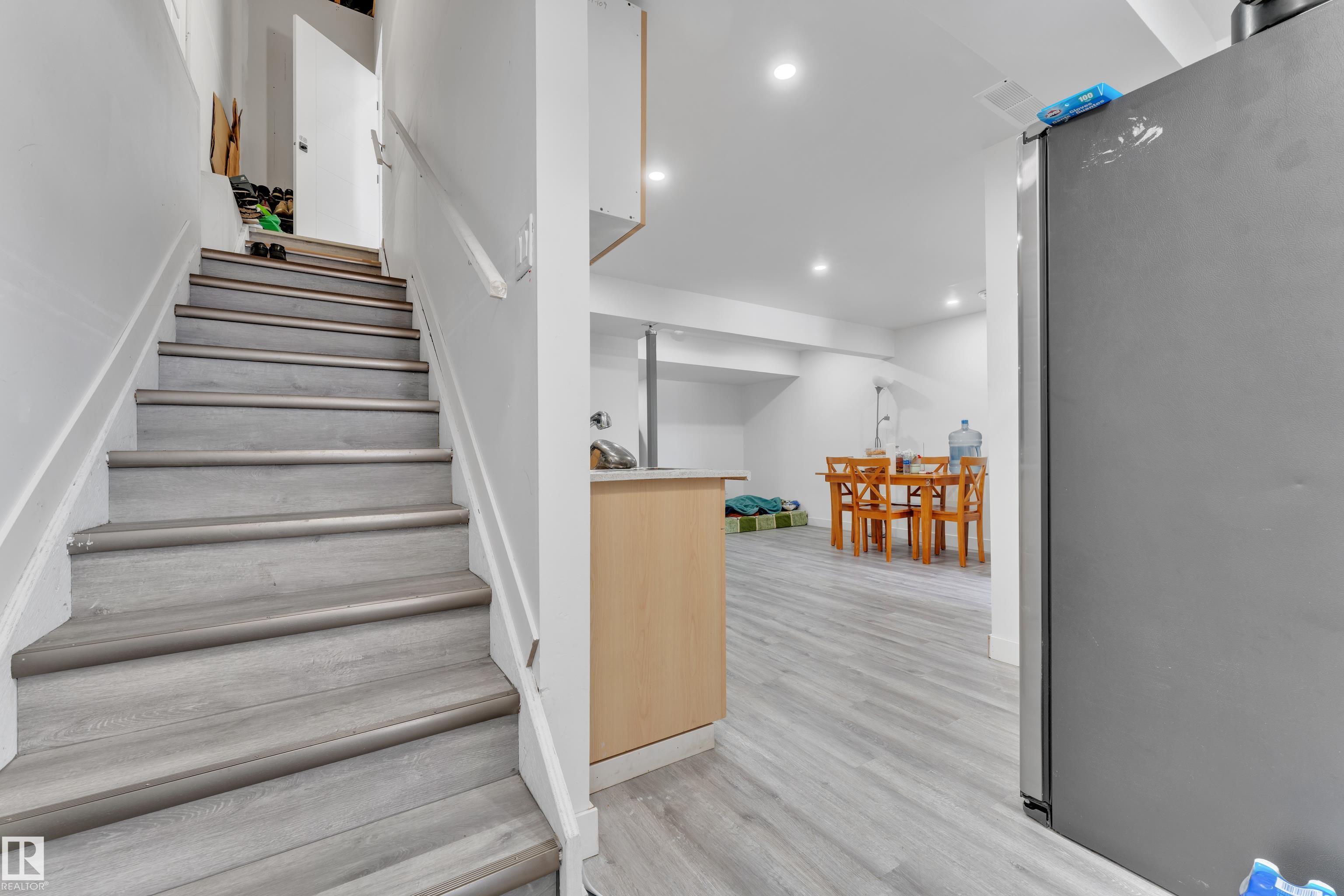 Photo 37 at 1118 16a Street NW, Aster, Edmonton