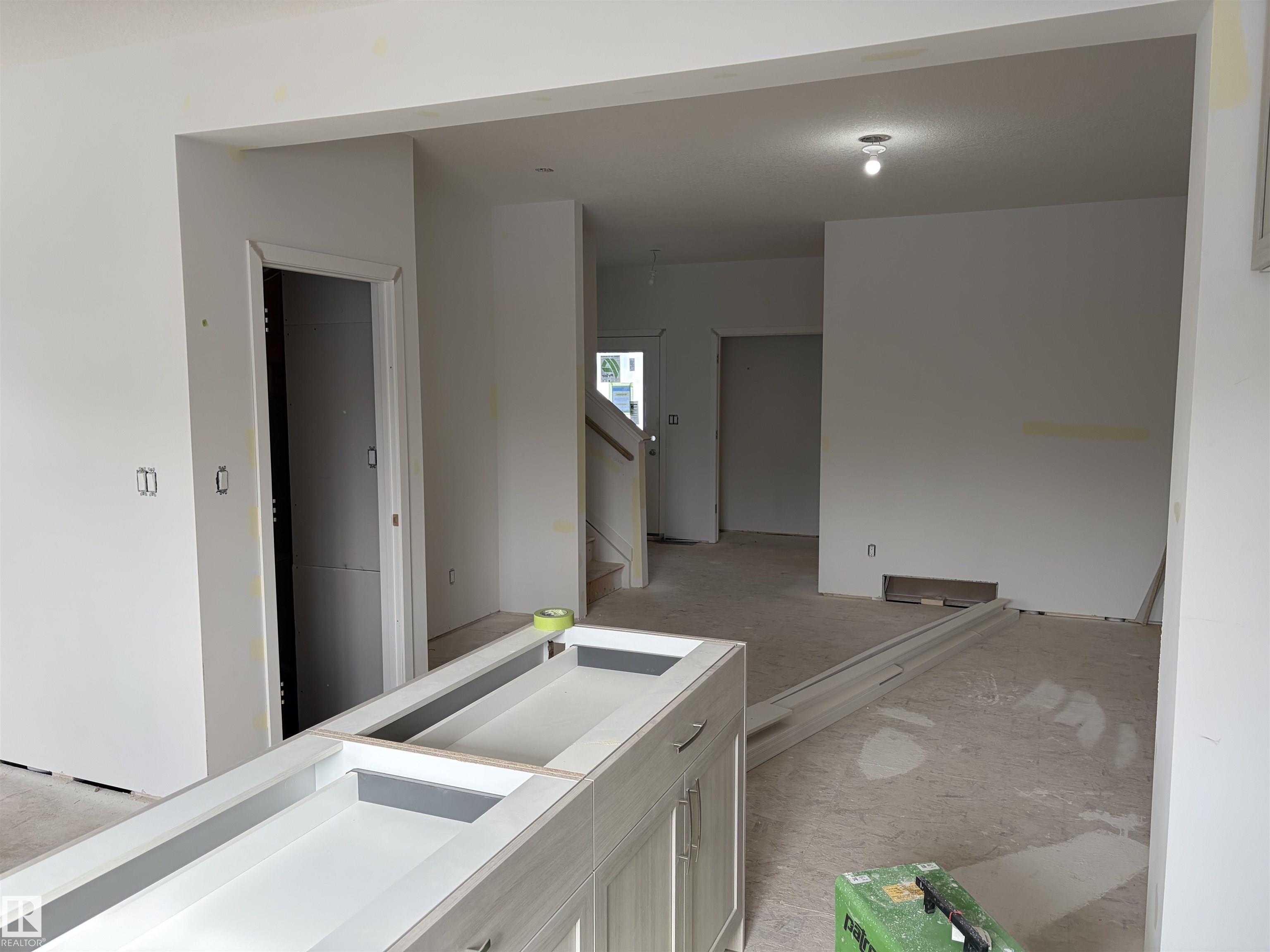 Photo 6 at 8923 Elves Loop NW, Edgemont, Edmonton