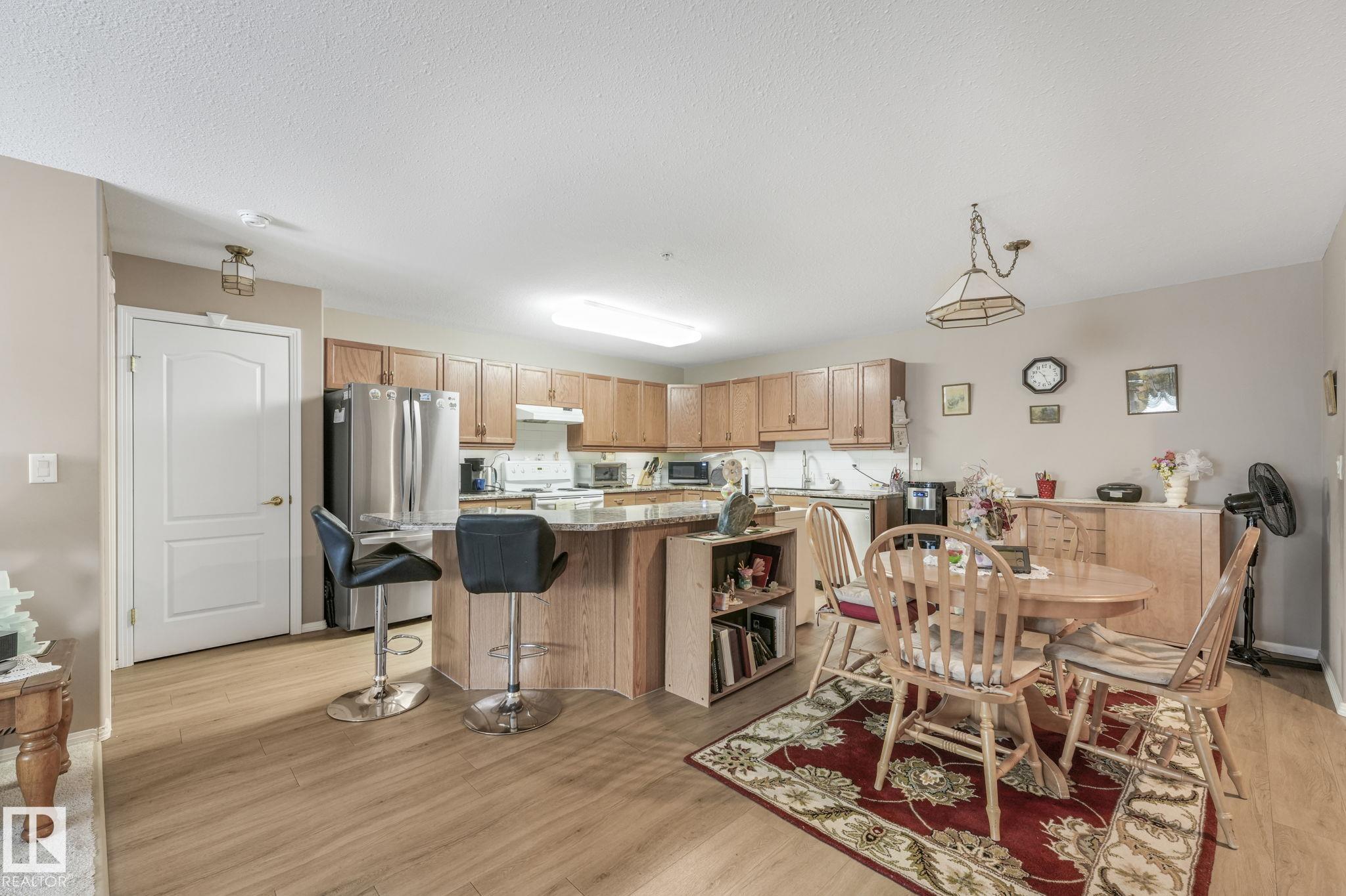 Photo 28 at 202 - 8922 156 Street NW, Meadowlark Park, Edmonton