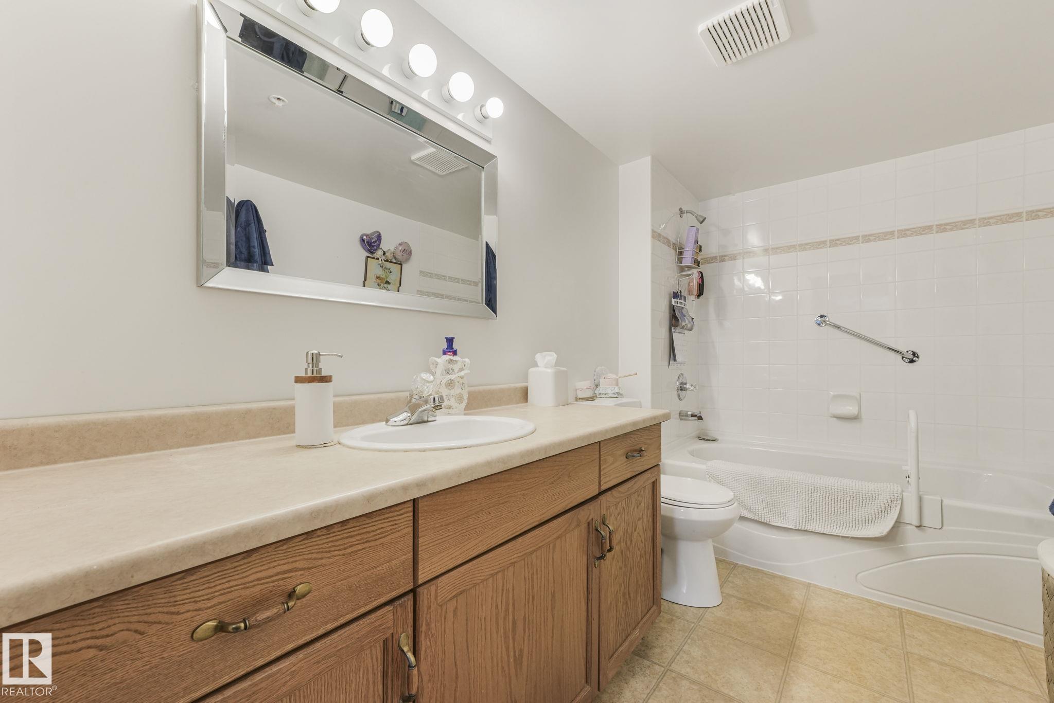 Photo 39 at 202 - 8922 156 Street NW, Meadowlark Park, Edmonton