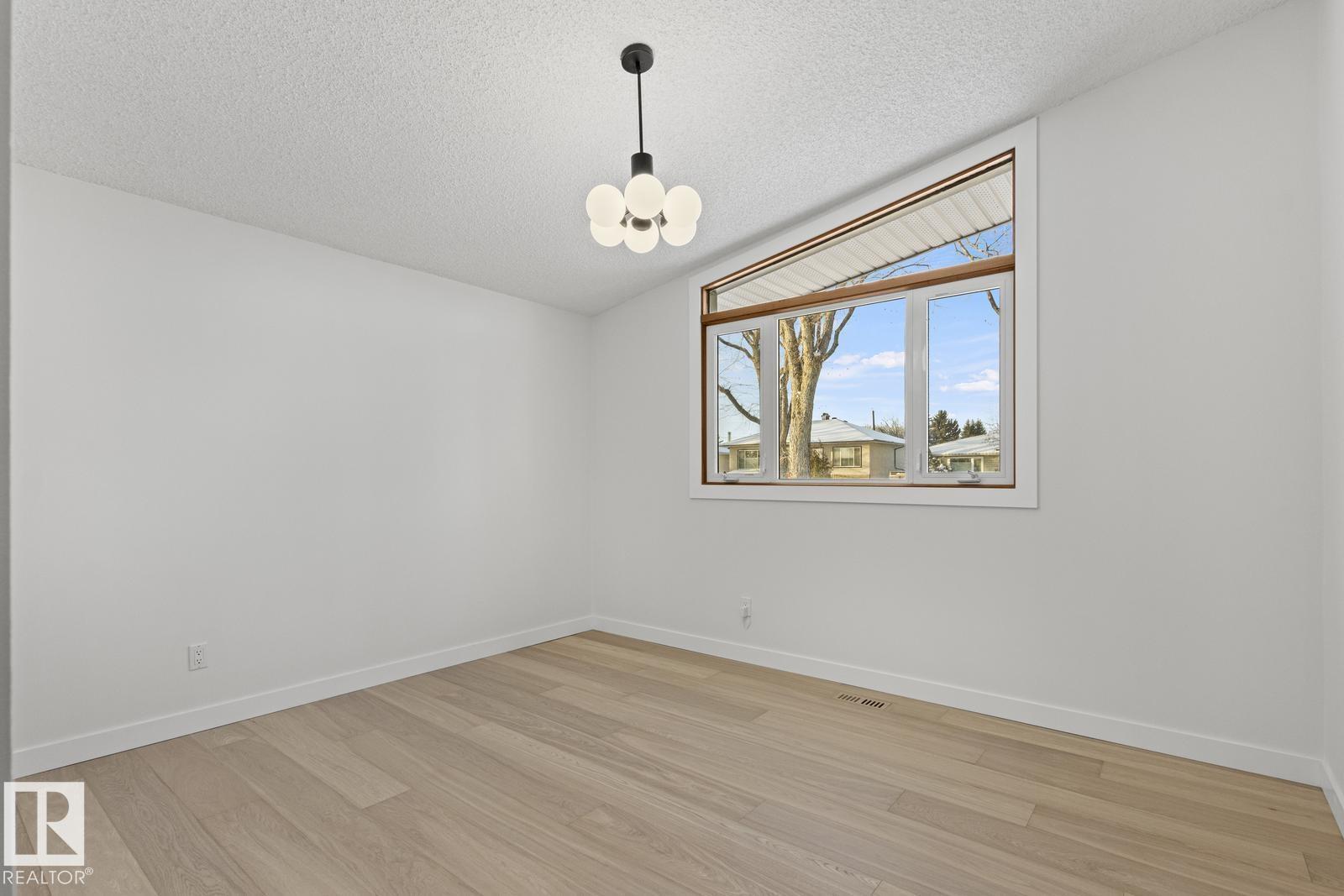 Photo 33 at 10629 79 Street NW, Forest Heights, Edmonton