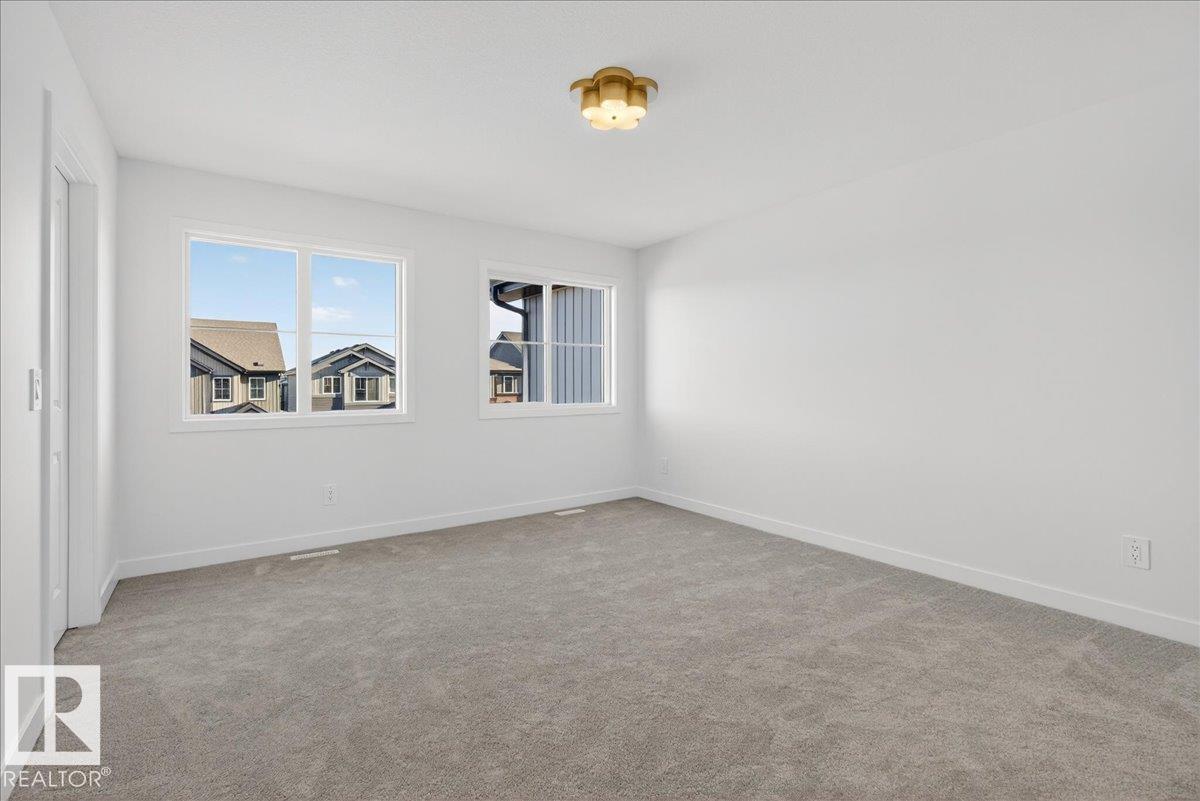 Photo 9 at 2112 Crossbill Lane NW, Kinglet Gardens, Edmonton