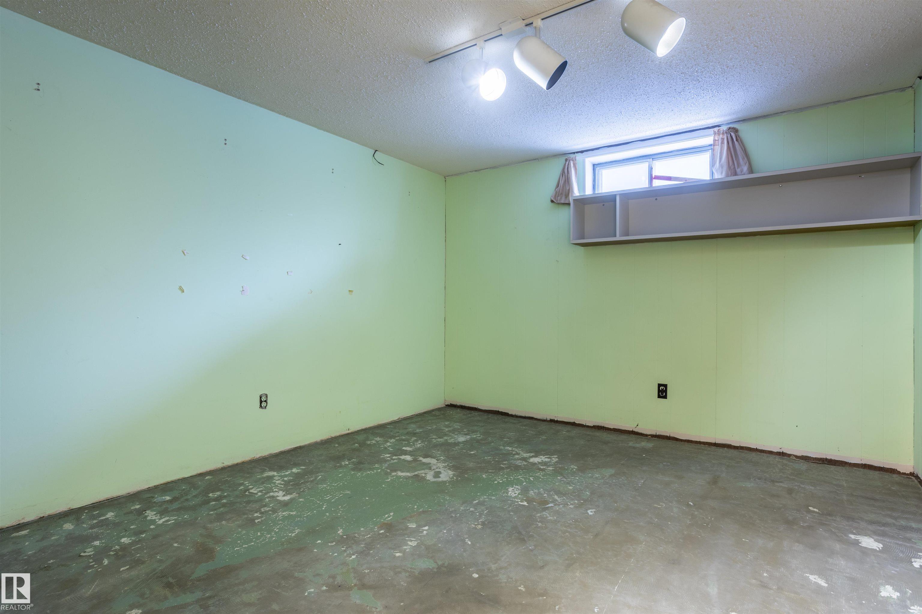 Photo 12 at 38 Arlington Street, Broxton Park, Spruce Grove